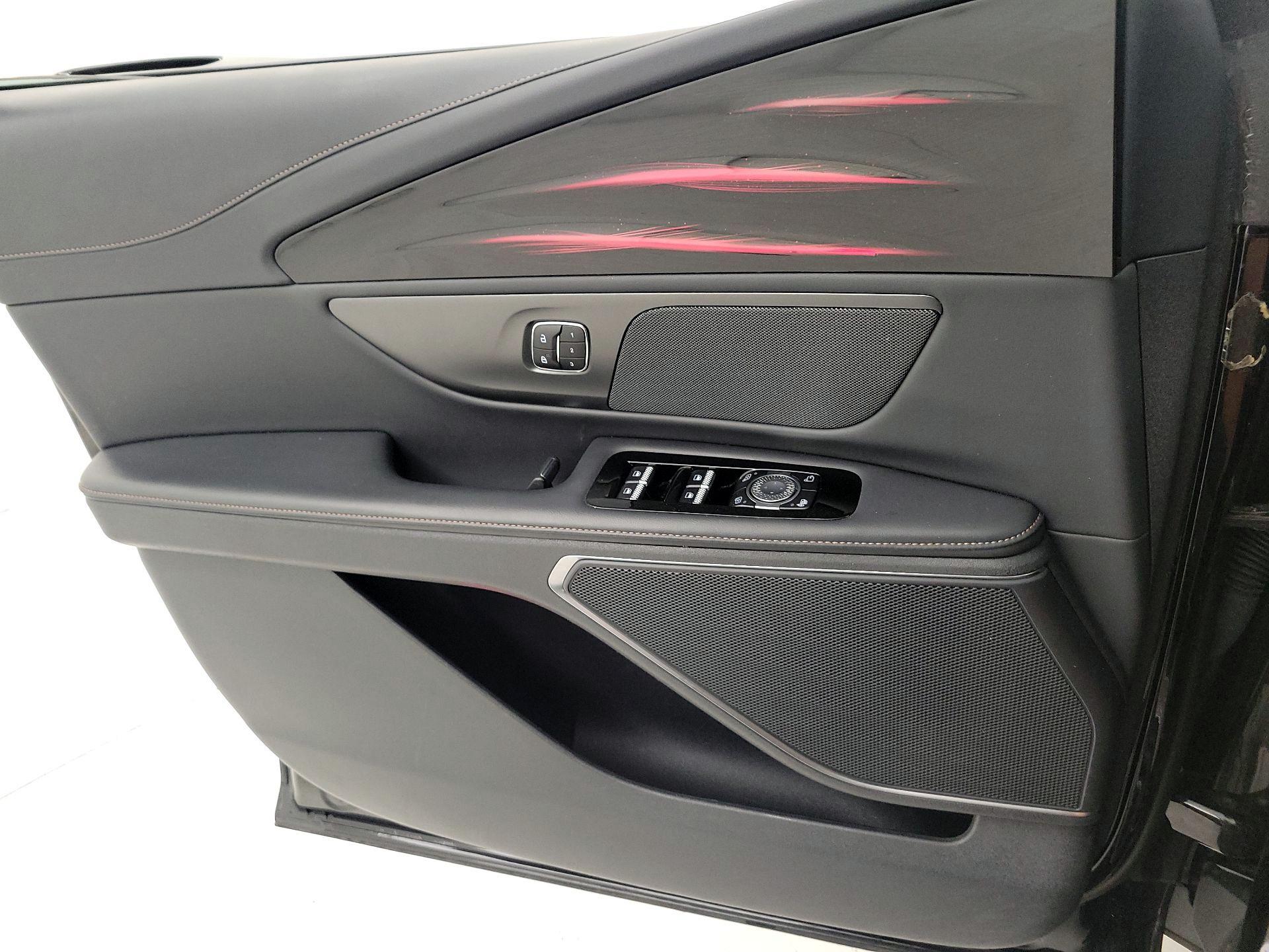 Thumbnail: 2024 Lincoln Nautilus - 12