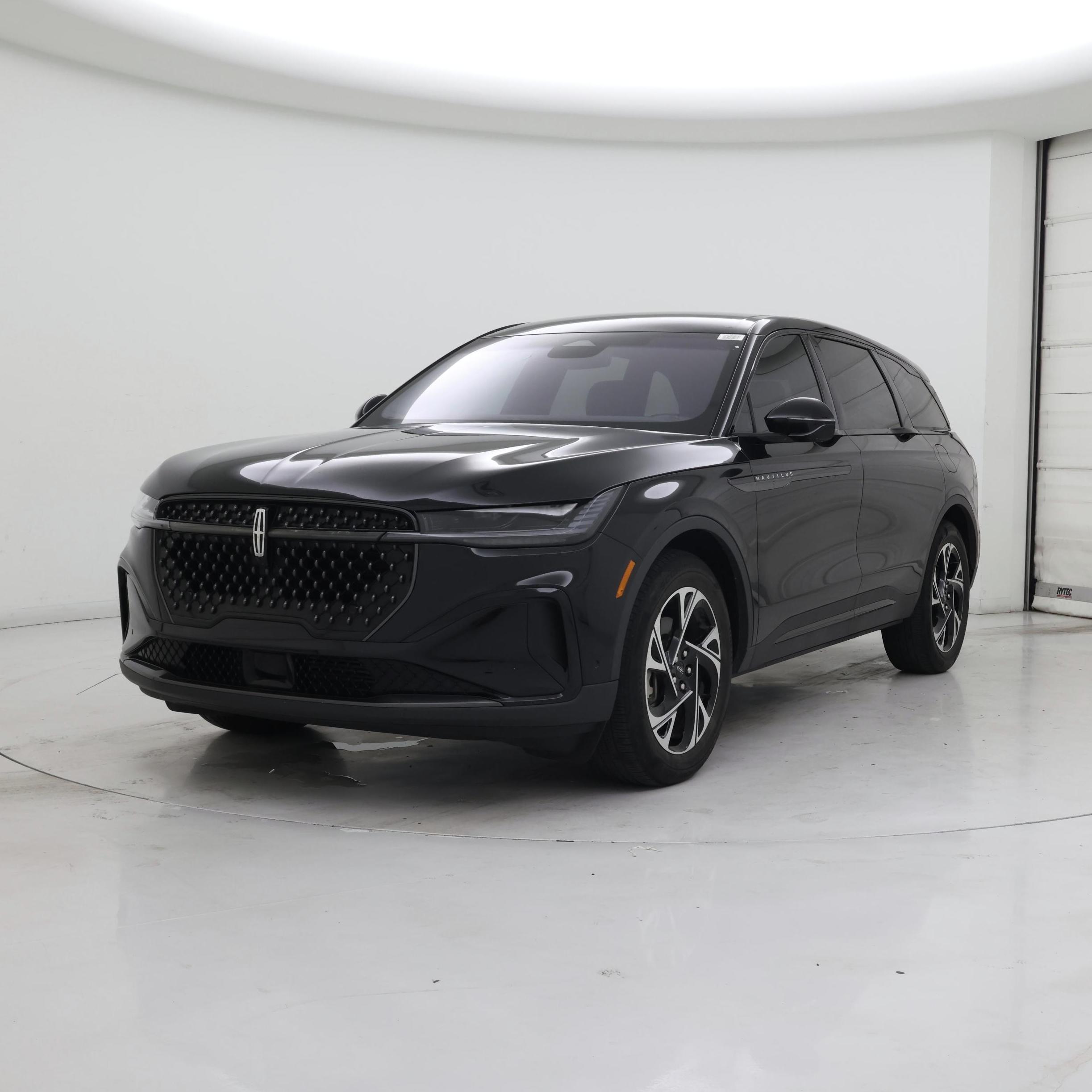 Thumbnail: 2024 Lincoln Nautilus - 4
