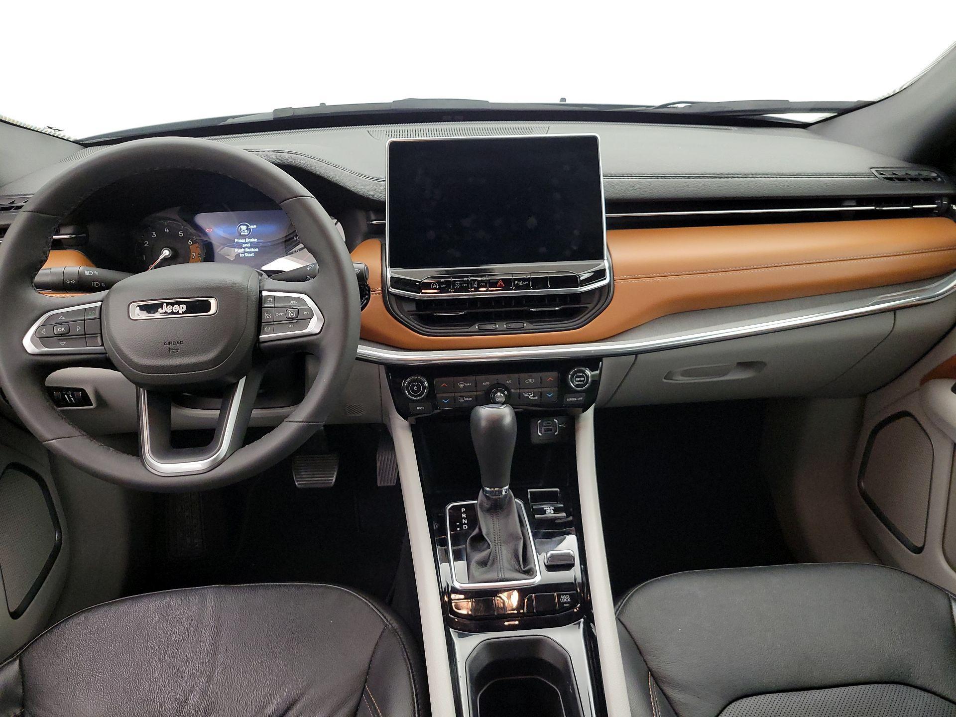 Thumbnail: 2023 Jeep Compass - 9