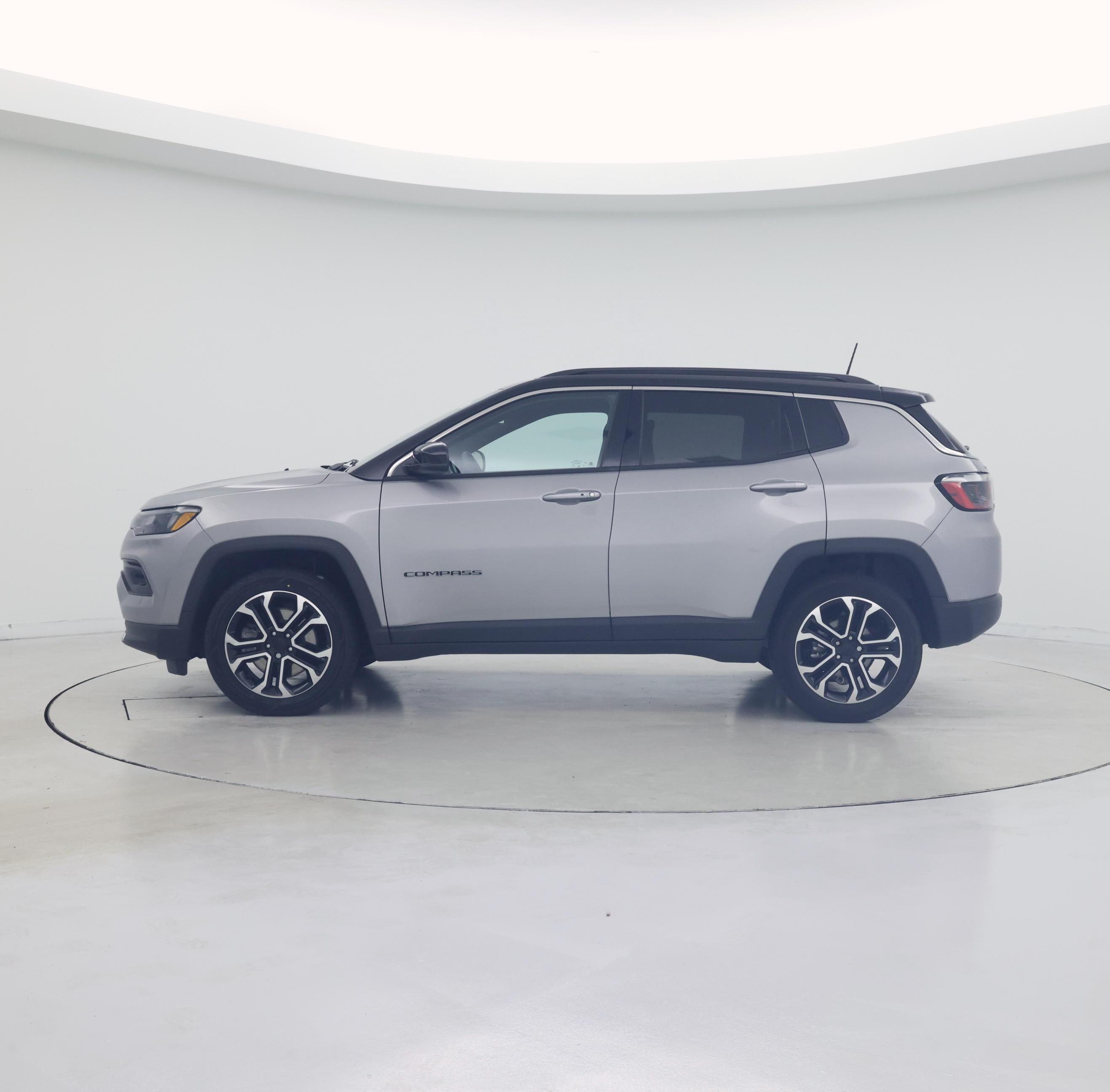 Thumbnail: 2023 Jeep Compass - 3
