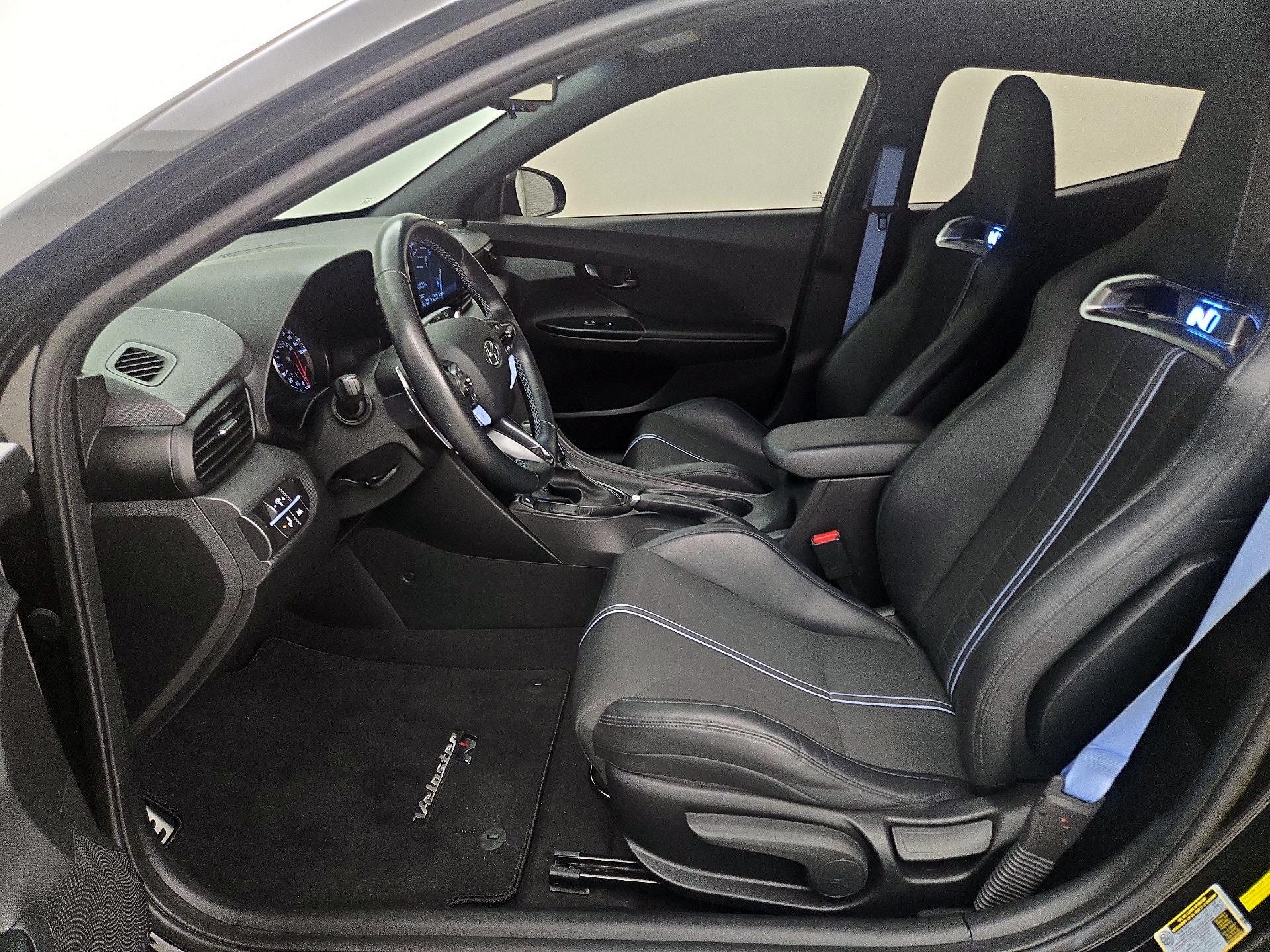 Thumbnail: 2021 Hyundai Veloster - 11