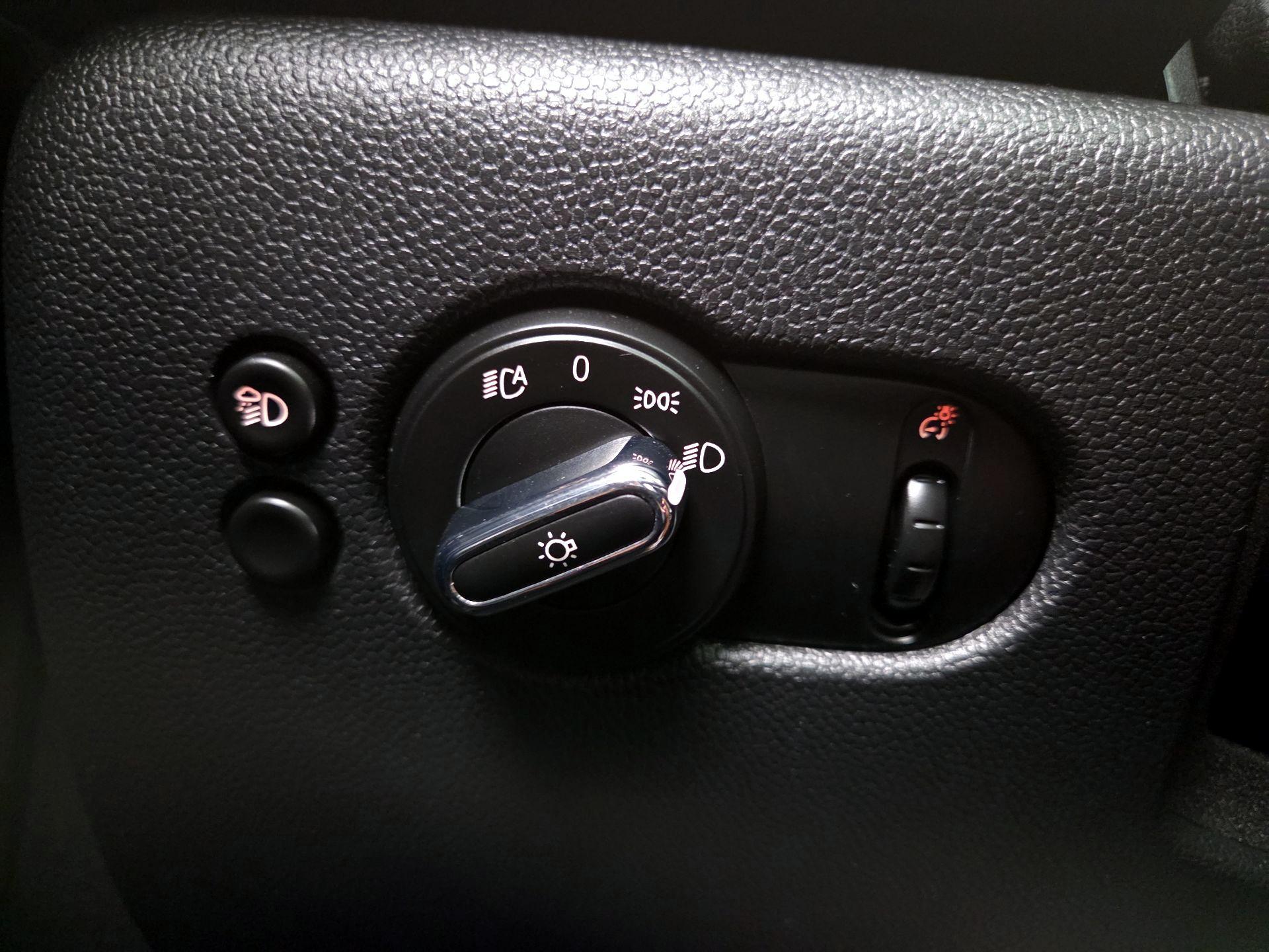 Thumbnail: 2024 MINI Cooper Hardtop - 13