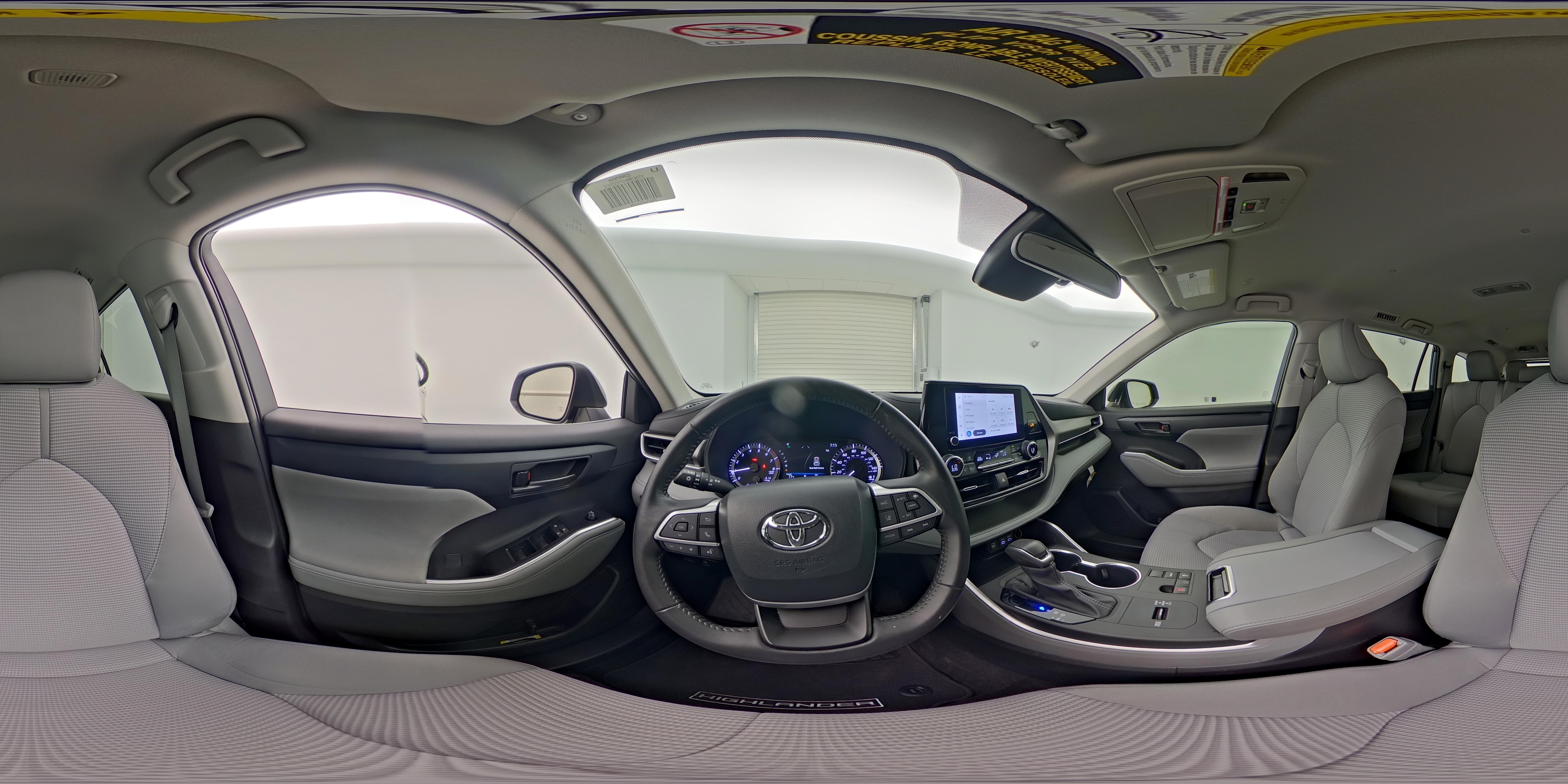 2023 Toyota Highlander LE - Photo 28