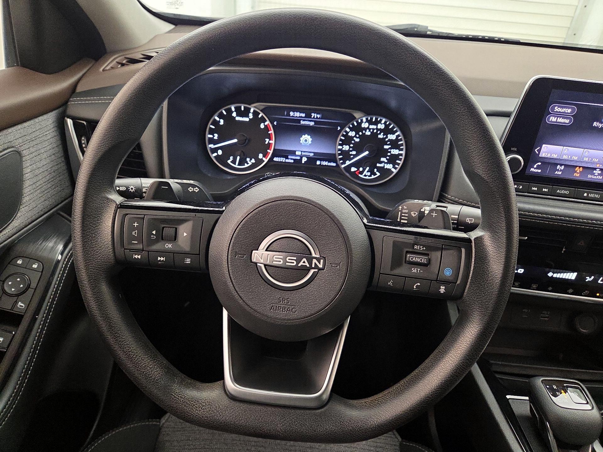 Thumbnail: 2023 Nissan Rogue - 10