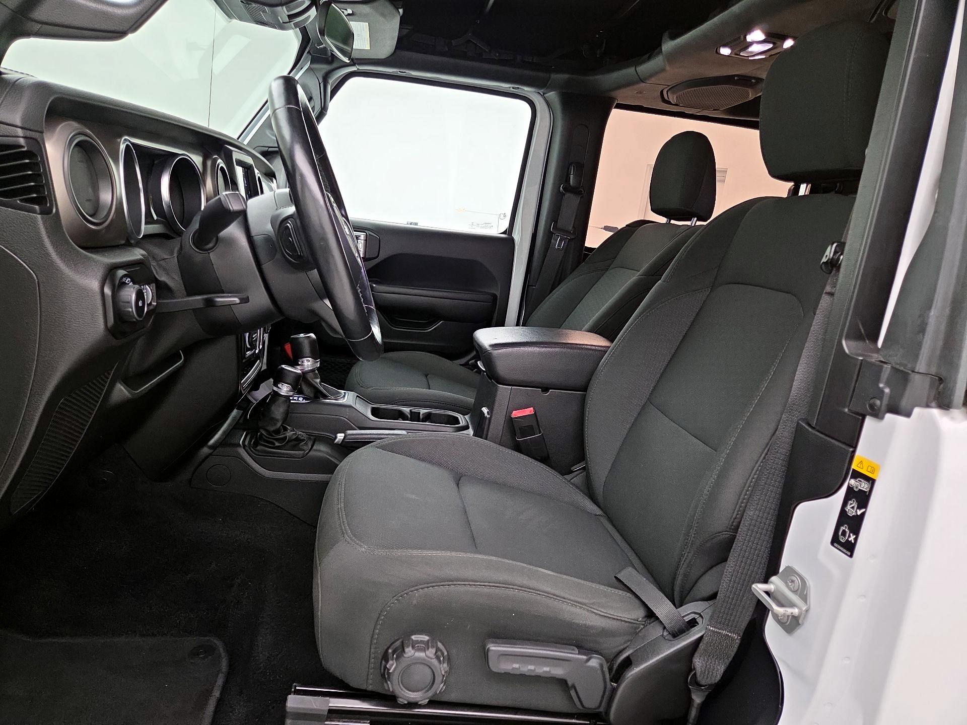 Thumbnail: 2020 Jeep Wrangler - 11