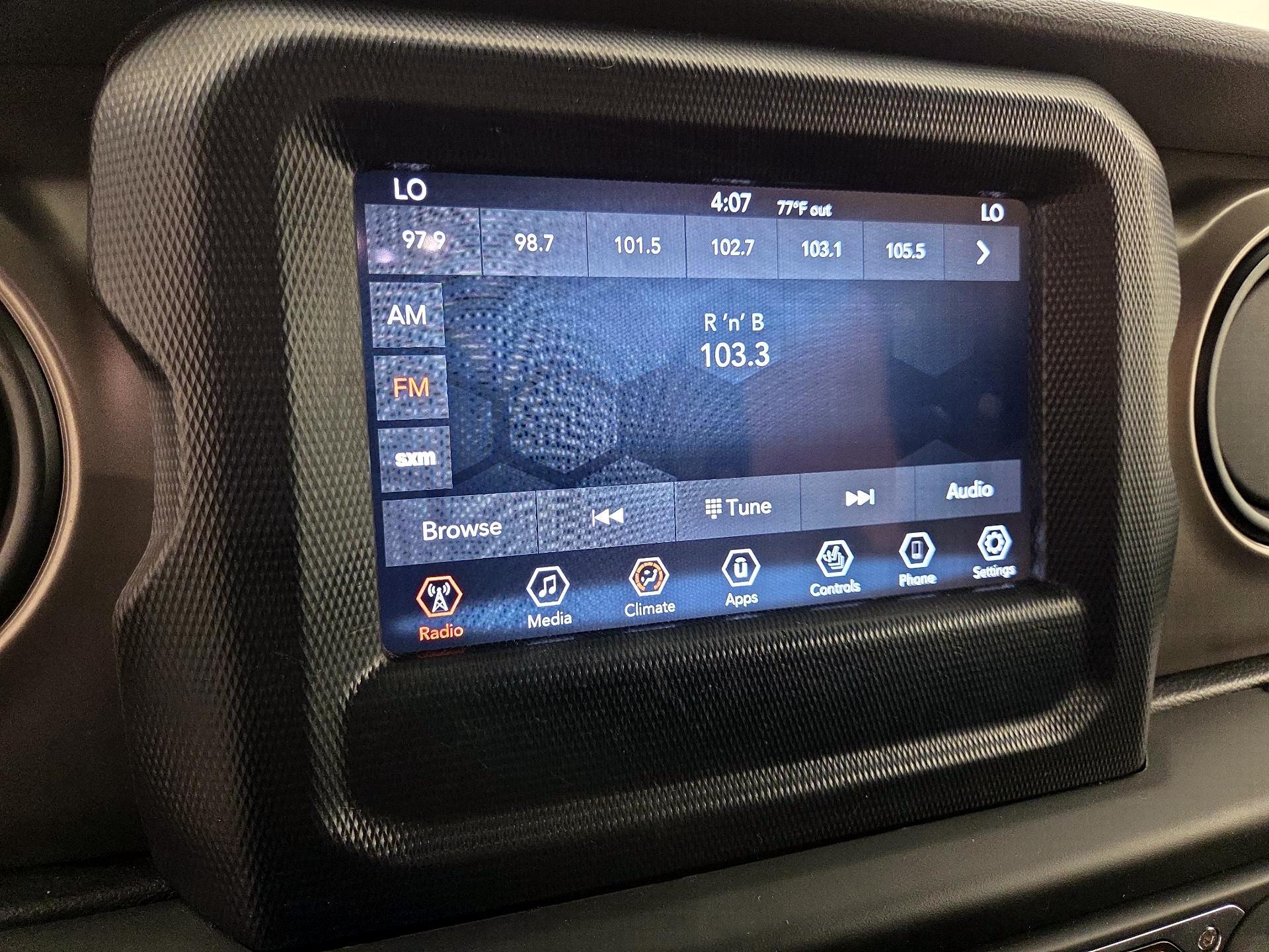 Thumbnail: 2020 Jeep Wrangler - 15