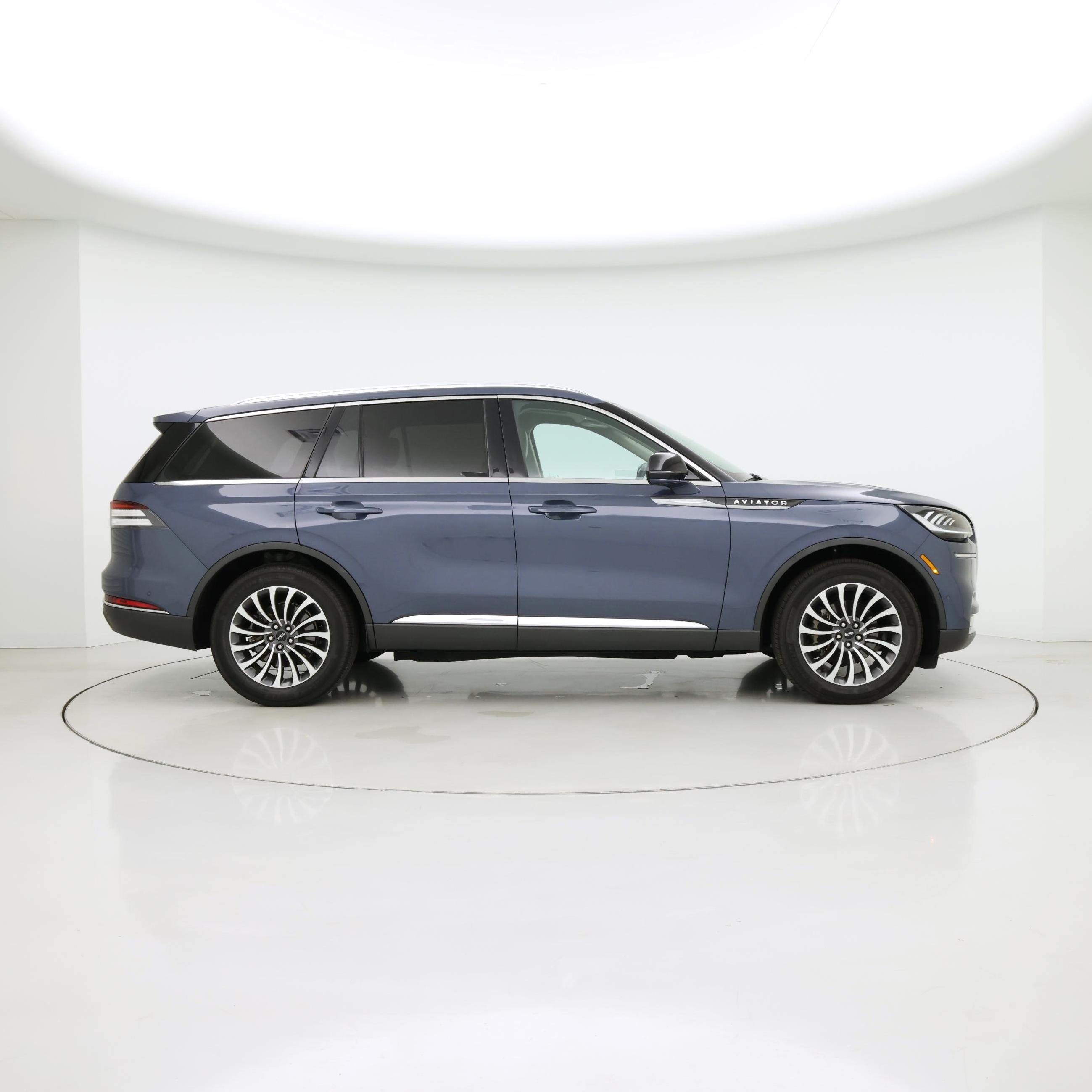 Thumbnail: 2021 Lincoln Aviator - 7