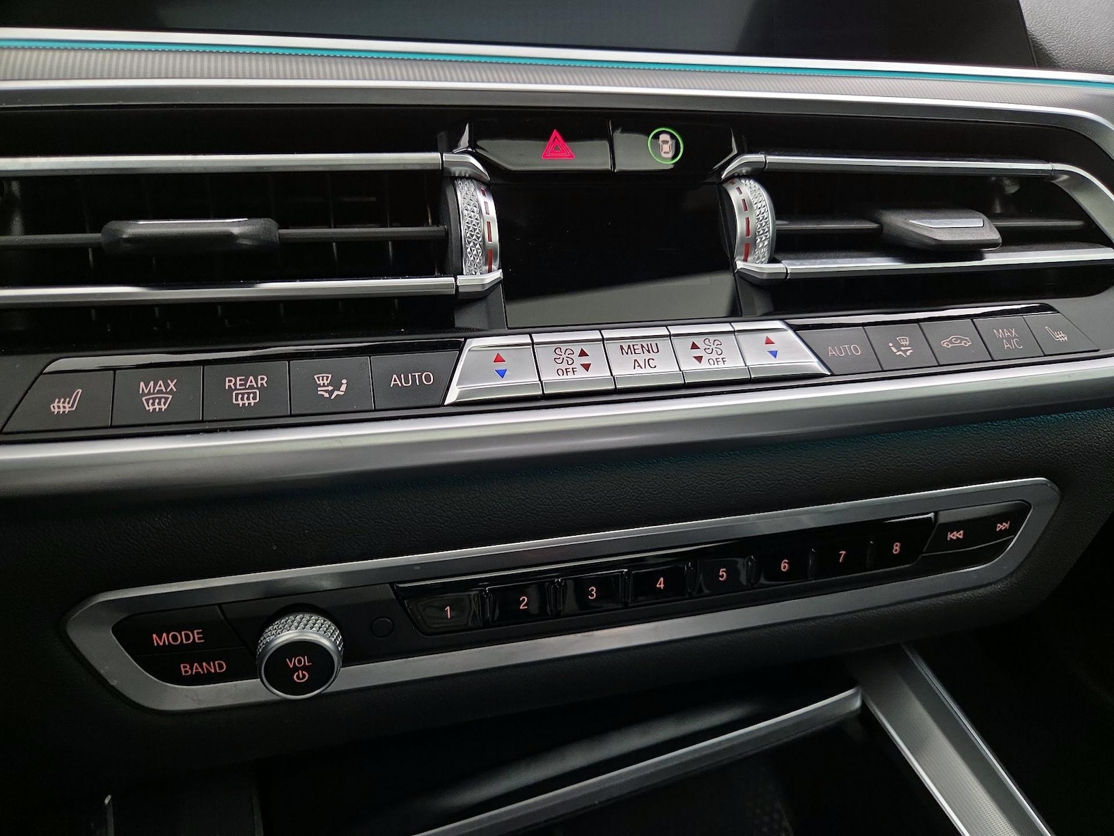 2021 BMW X5 40i - Photo 18
