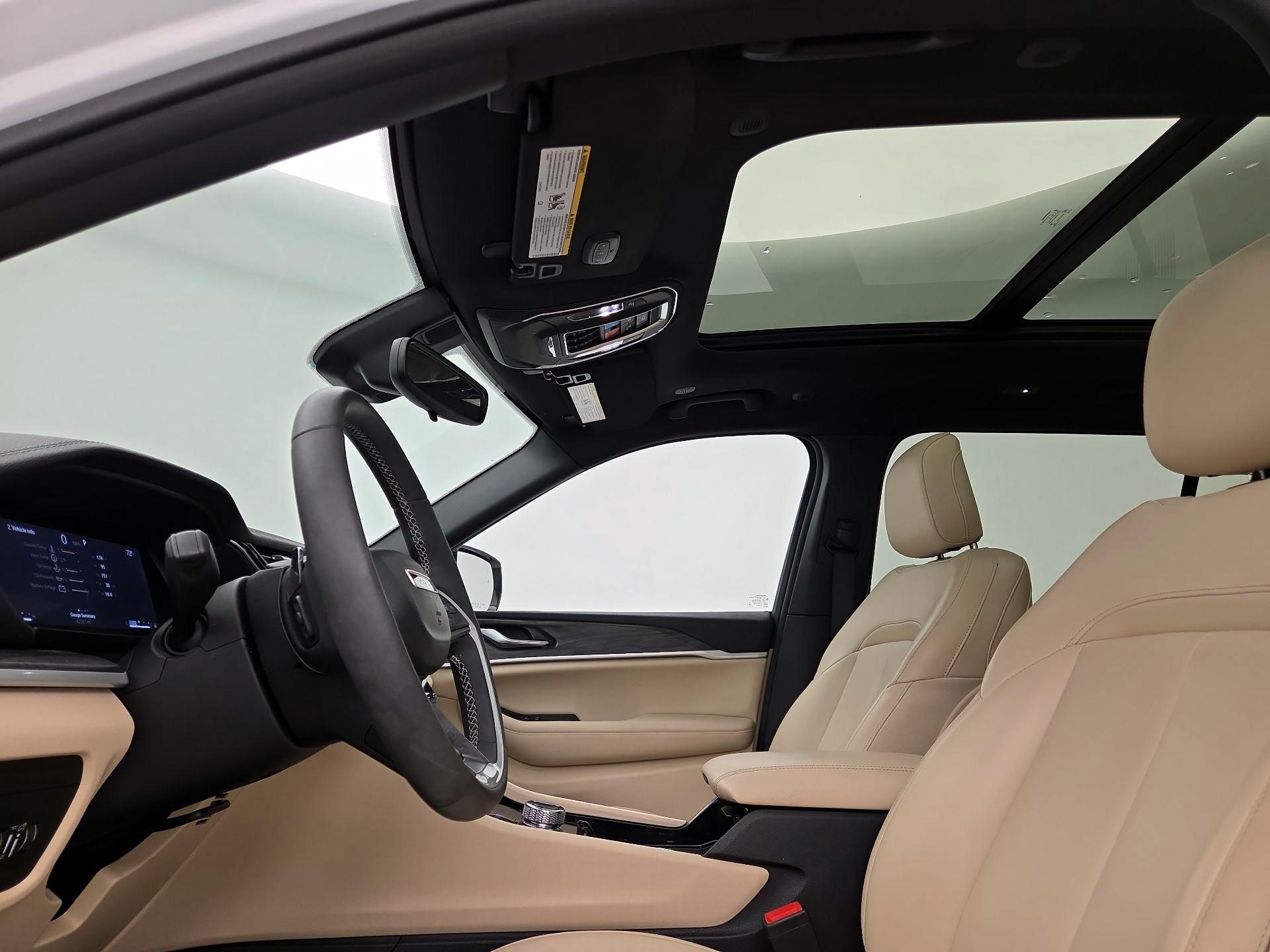 Thumbnail: 2023 Jeep Grand Cherokee L - 20