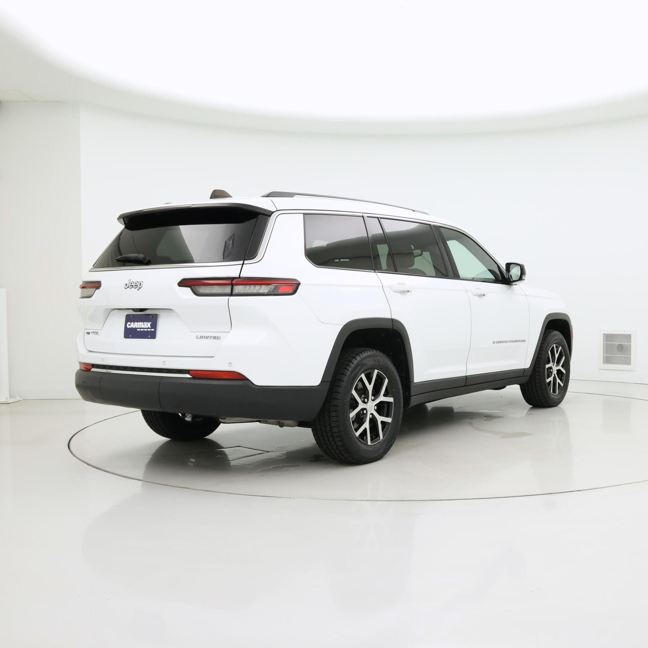 Thumbnail: 2023 Jeep Grand Cherokee L - 8