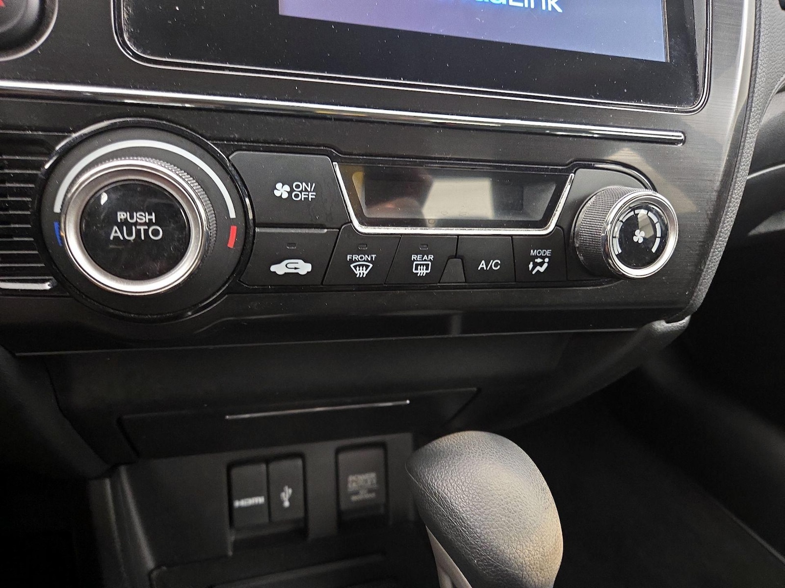 2015 Honda Civic SE - Photo 17