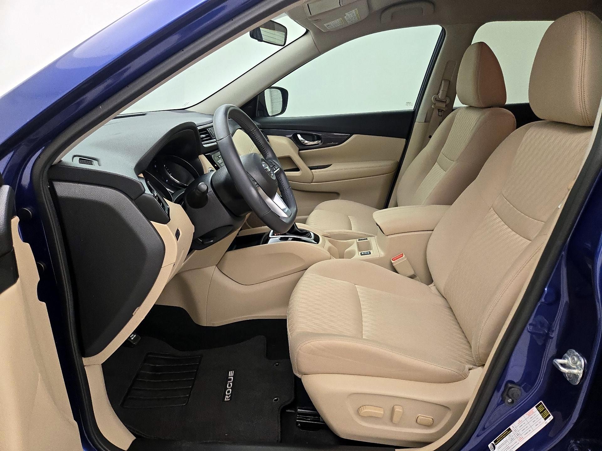 Thumbnail: 2018 Nissan Rogue - 11