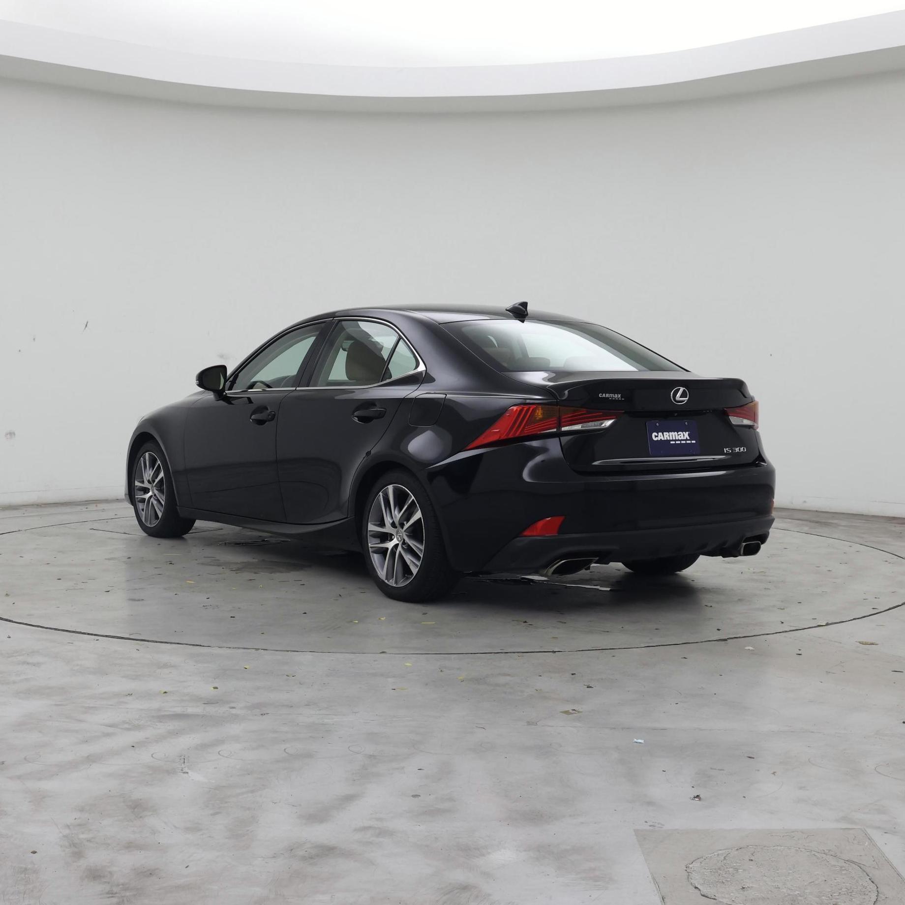 Thumbnail: 2020 Lexus IS - 2