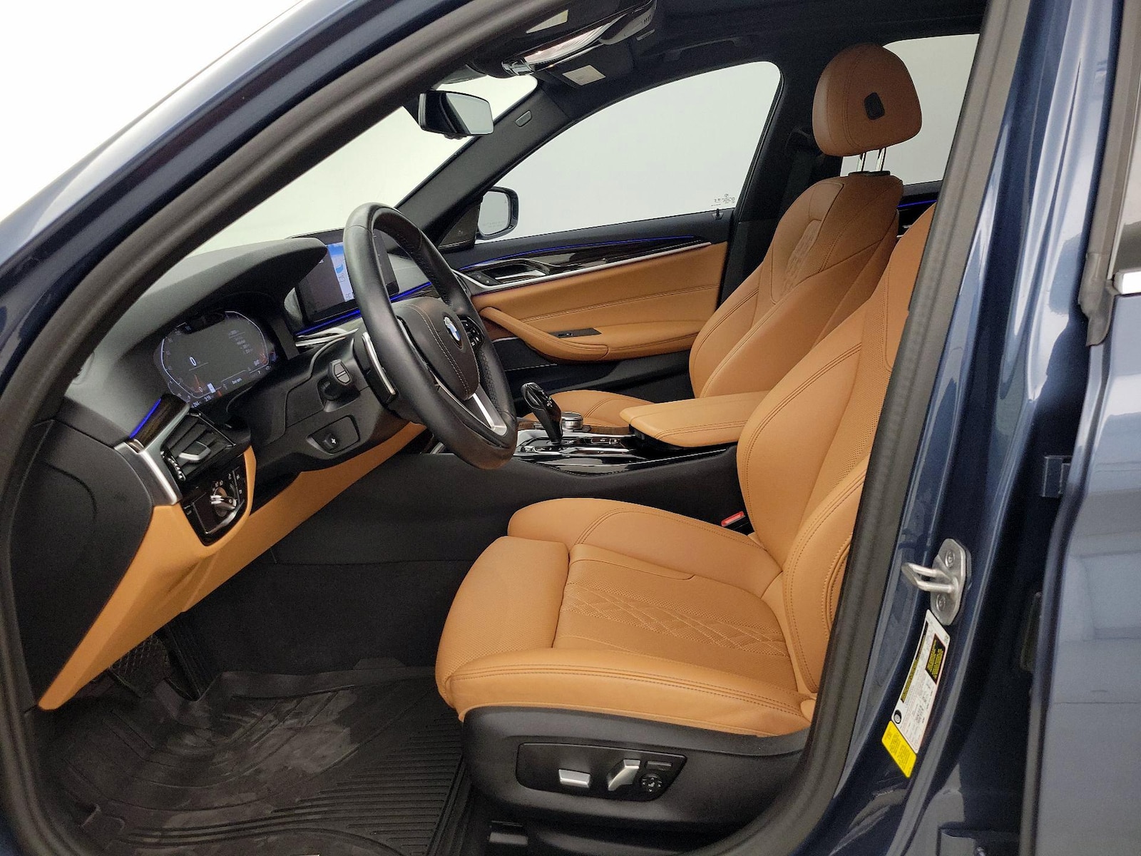 2023 BMW 5 Series 530i - Photo 12
