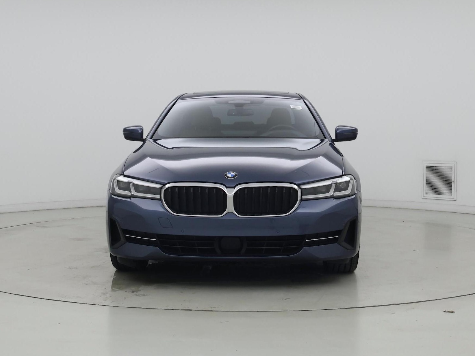 2023 BMW 5 Series 530i - Photo 6