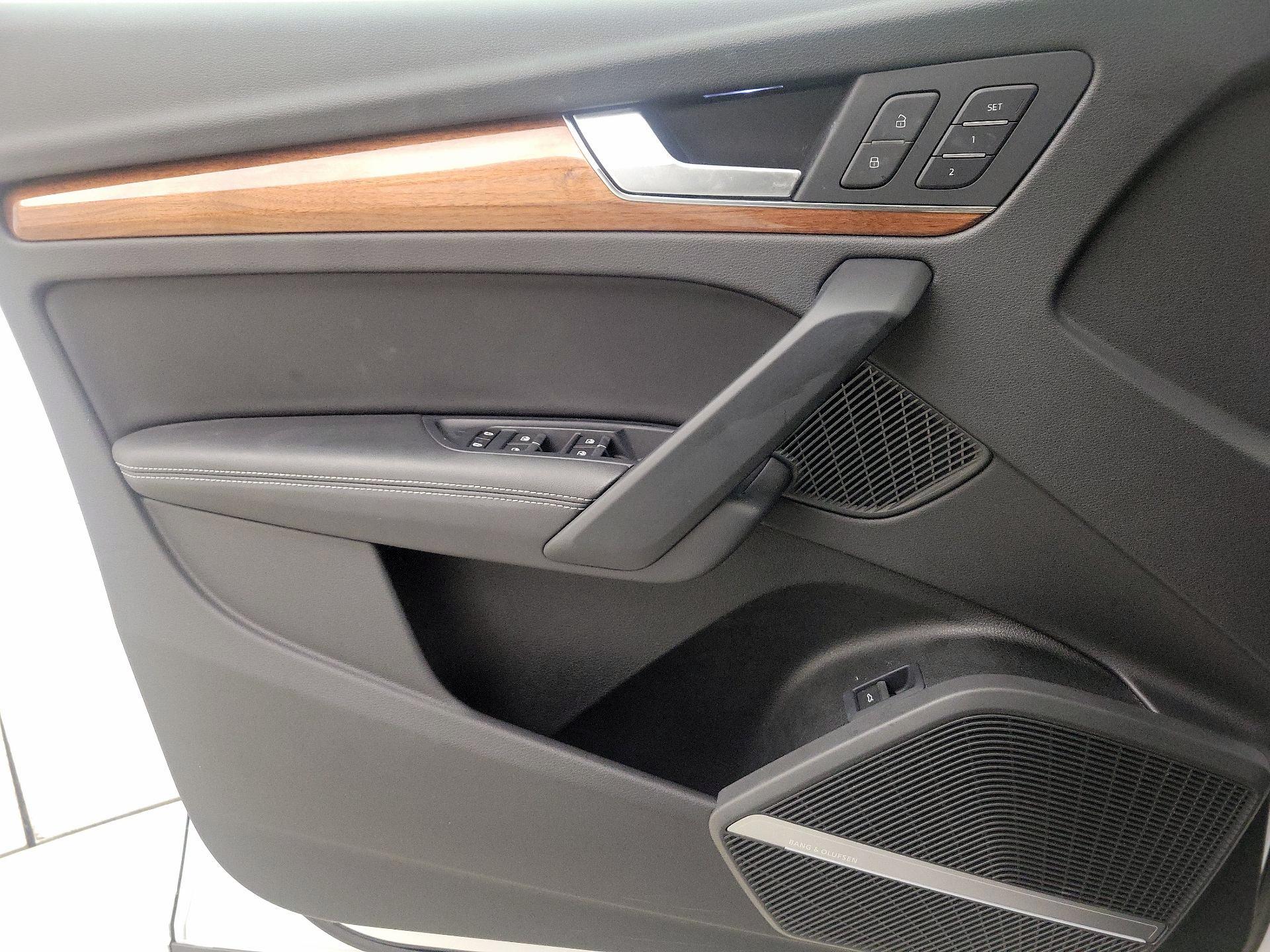 Thumbnail: 2023 Audi Q5 - 12