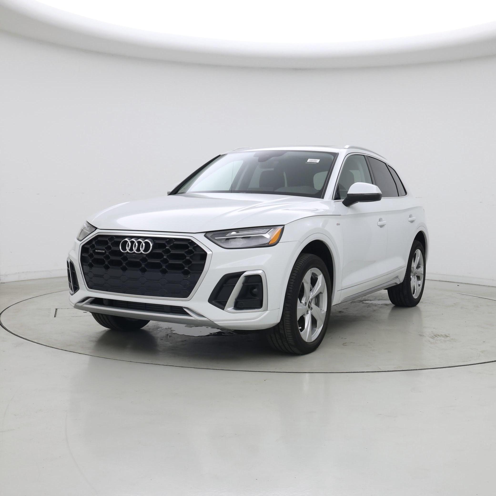 Thumbnail: 2023 Audi Q5 - 4