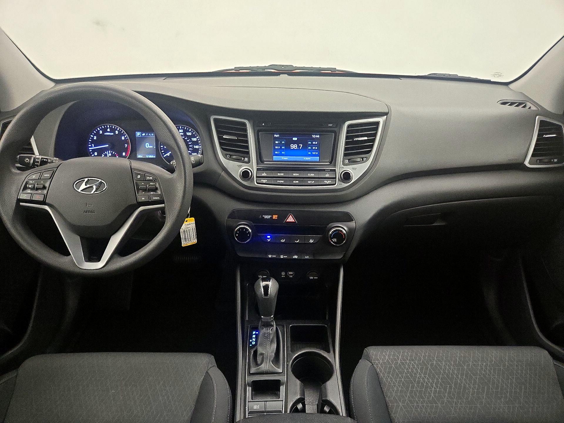 Thumbnail: 2017 Hyundai Tucson - 9