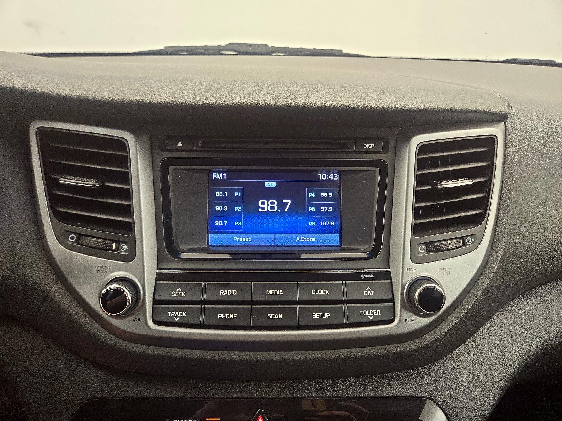 Thumbnail: 2017 Hyundai Tucson - 15