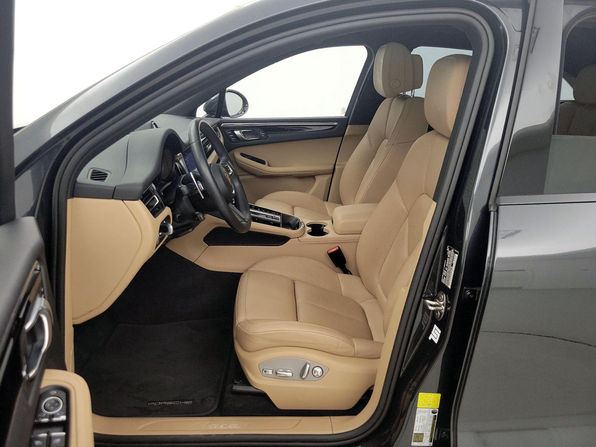 Thumbnail: 2024 Porsche Macan - 11