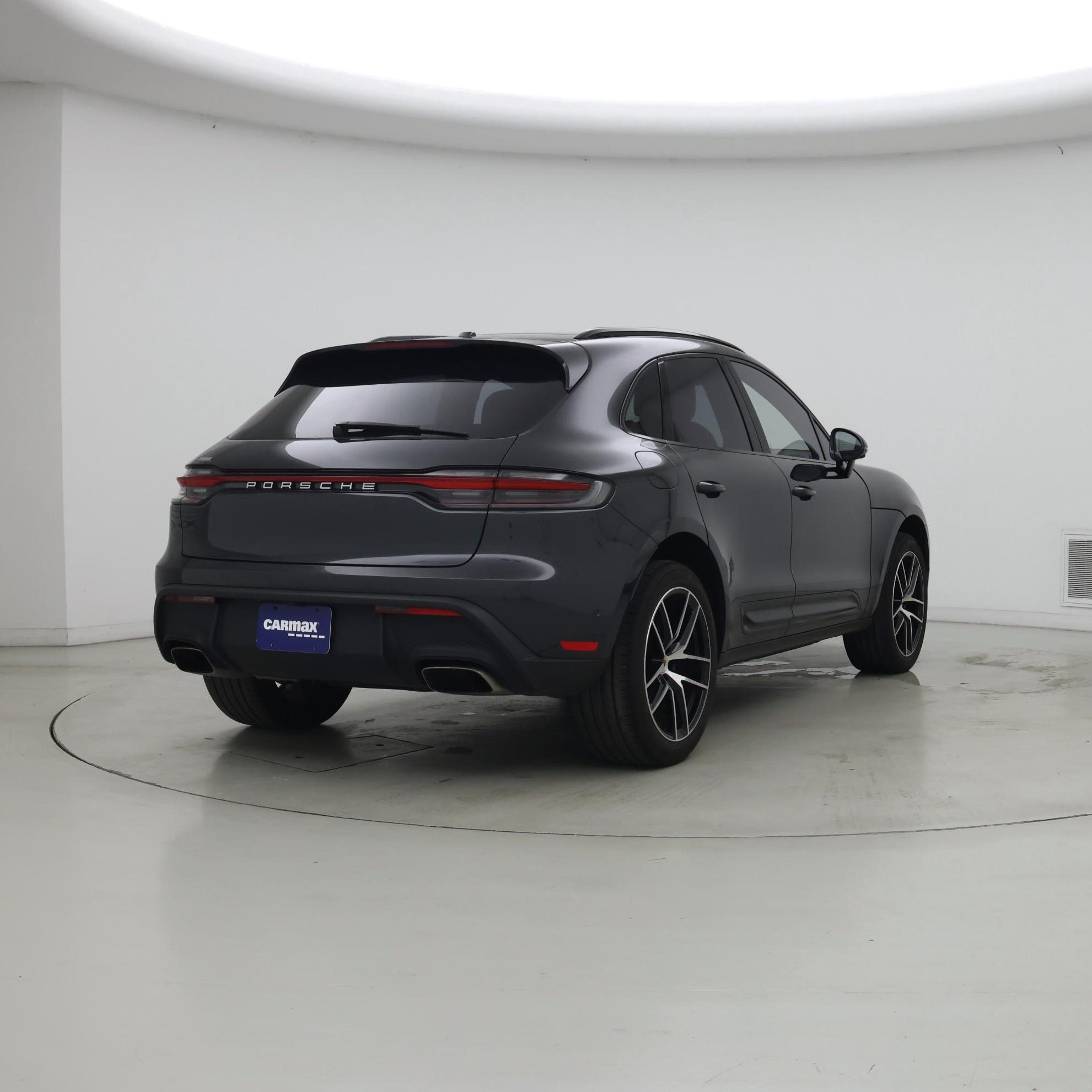Thumbnail: 2024 Porsche Macan - 8