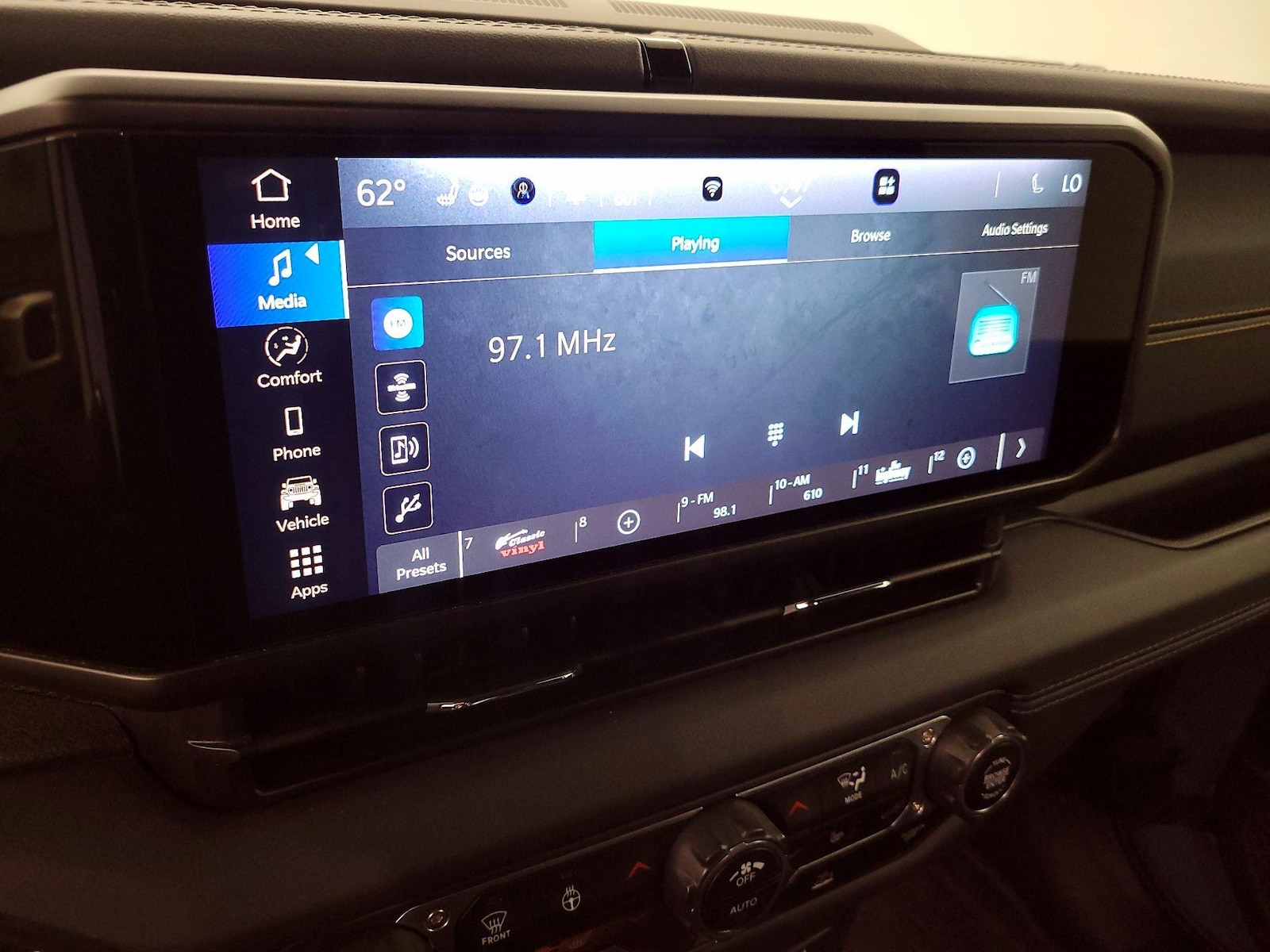 2024 Jeep Wrangler 4xe Sahara 4XE - Photo 15