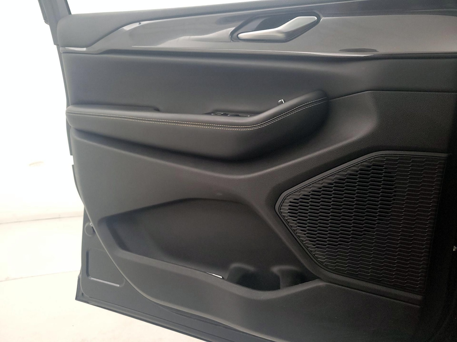 2023 Jeep Grand Cherokee Altitude - Photo 13