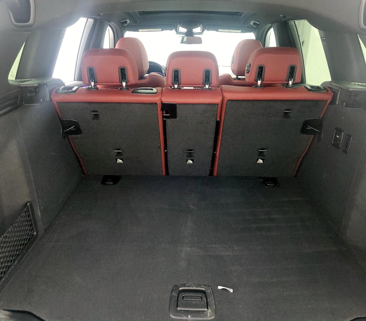 Trunk/Cargo (Seats Up)