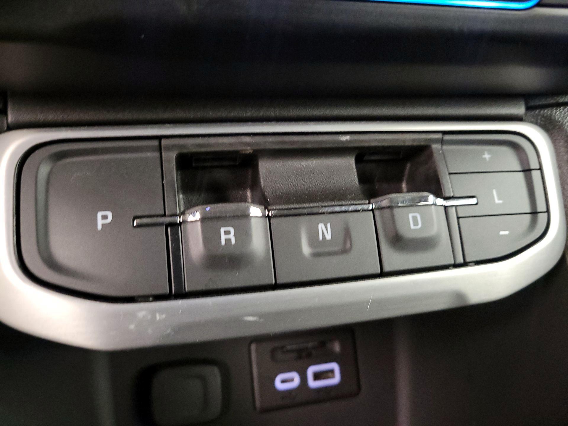 Thumbnail: 2023 GMC Acadia - 18