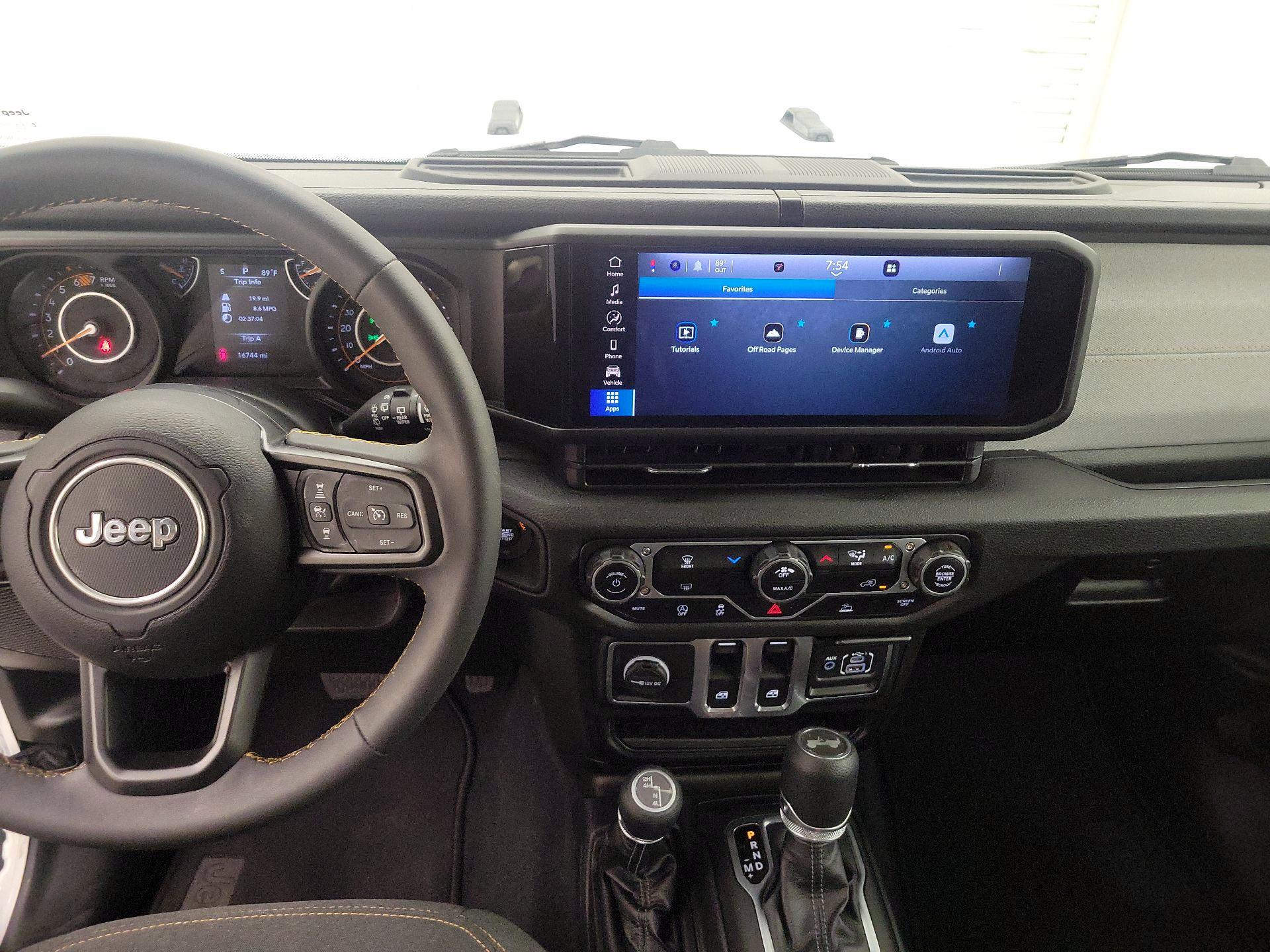 Thumbnail: 2025 Jeep Wrangler - 9