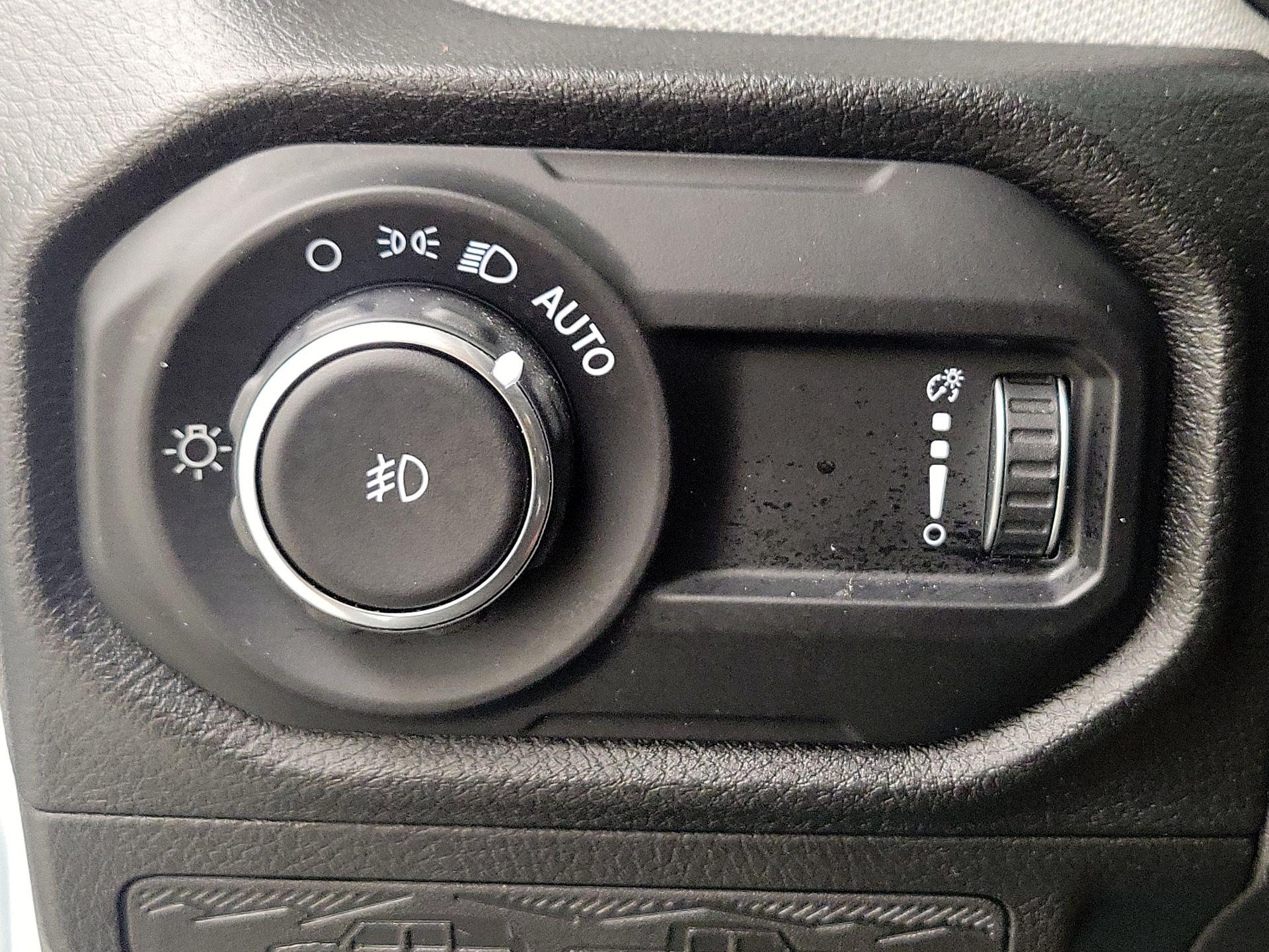 Thumbnail: 2025 Jeep Wrangler - 13