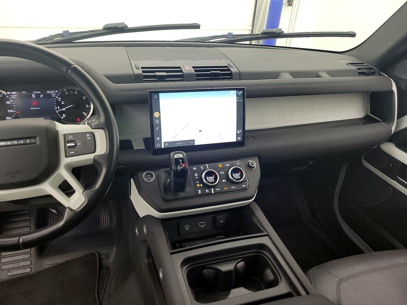 2022 Land Rover Defender S - Photo 10