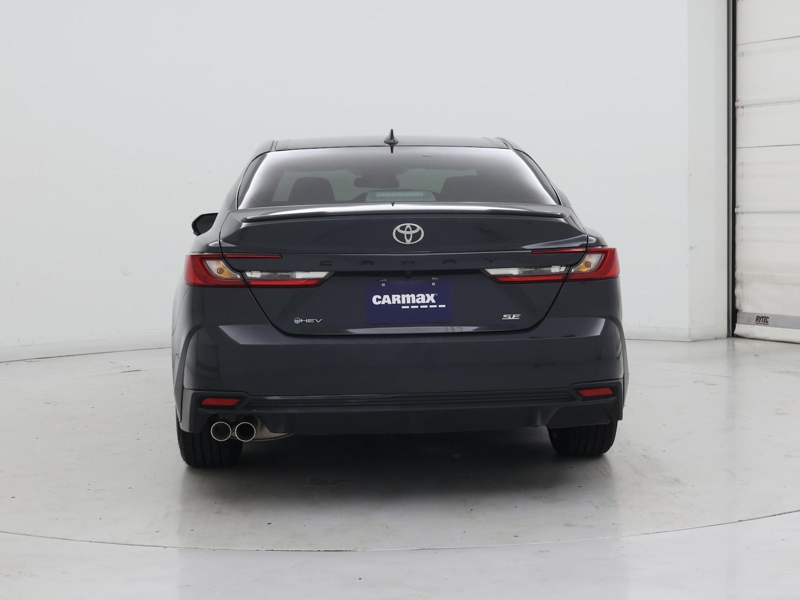 2025 Toyota Camry SE - Photo 7