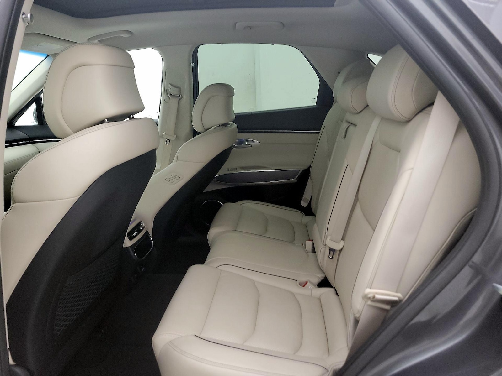 2023 GENESIS GV70 Standard - Photo 22