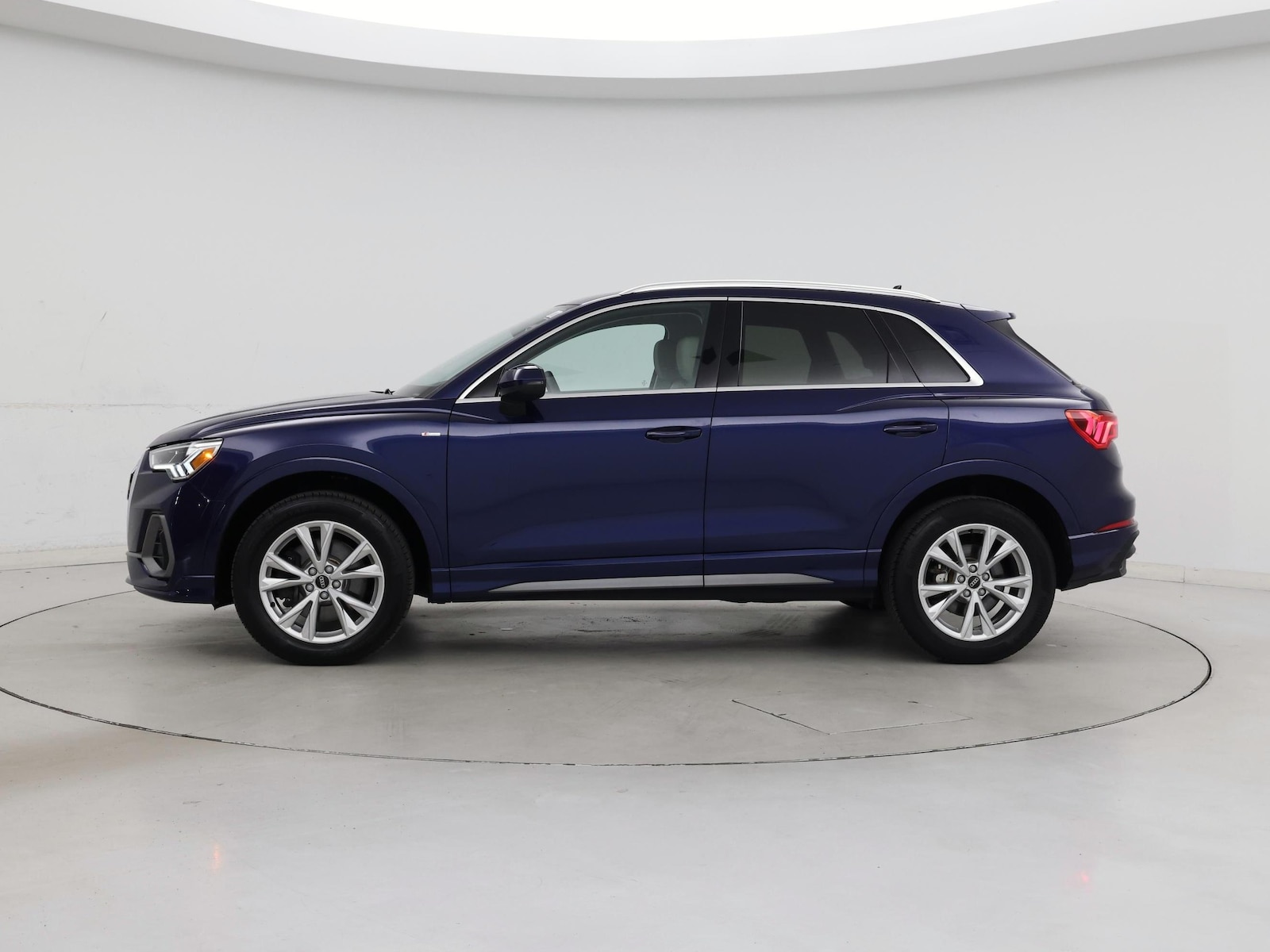 2025 Audi Q3 S Line Premium - Photo 4