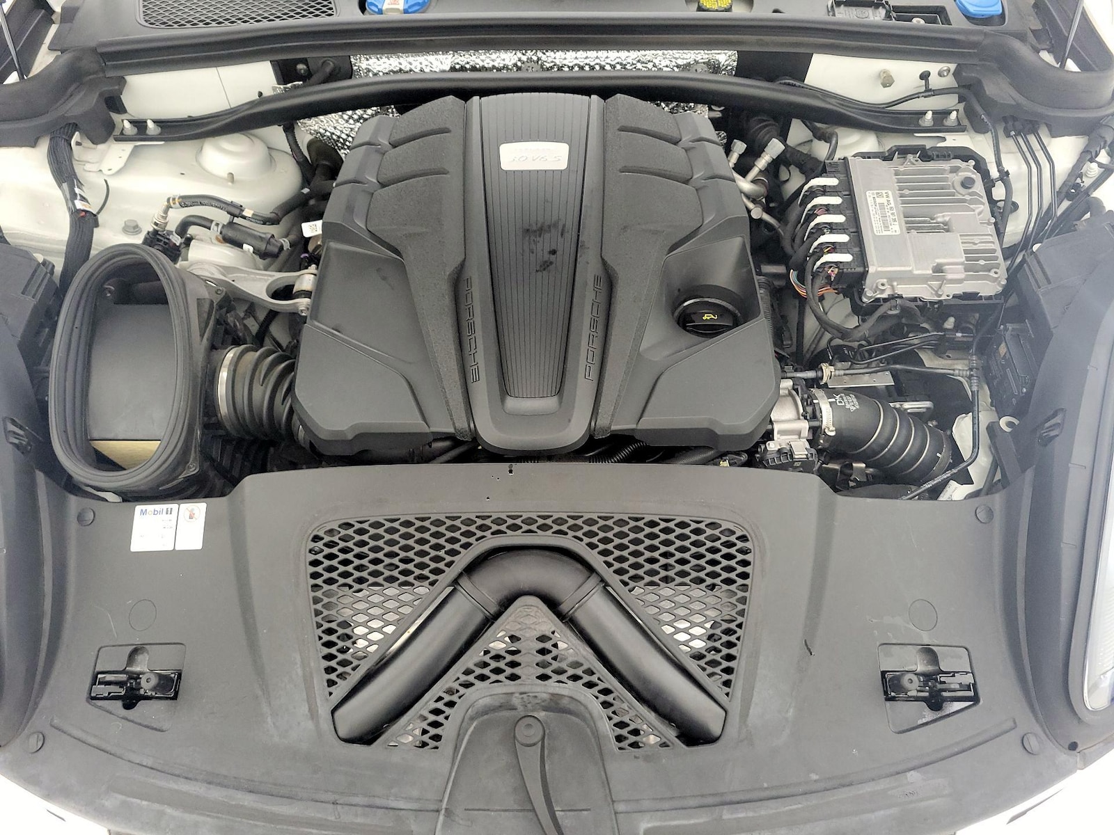 2021 Porsche Macan S - Photo 20