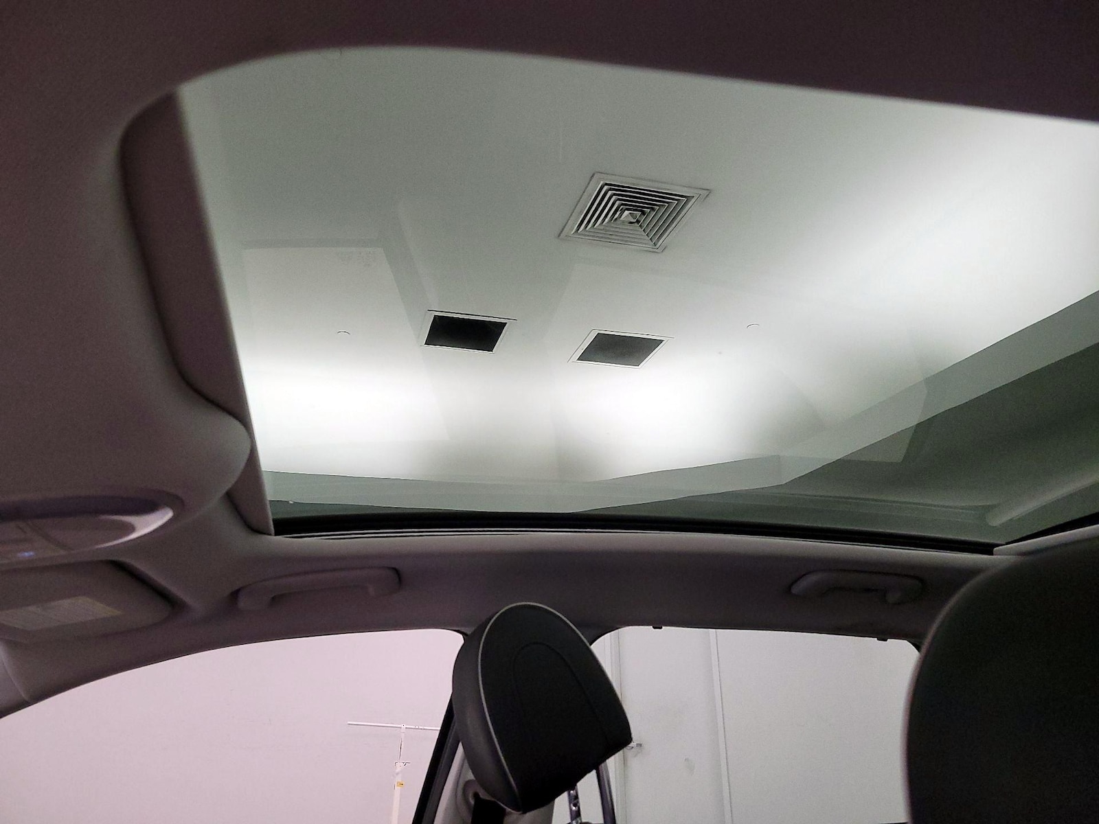 Skylight(s) & Overhead Airbags