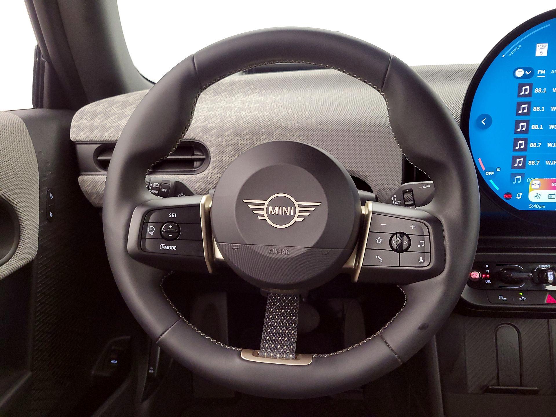 Thumbnail: 2025 MINI Cooper - 10