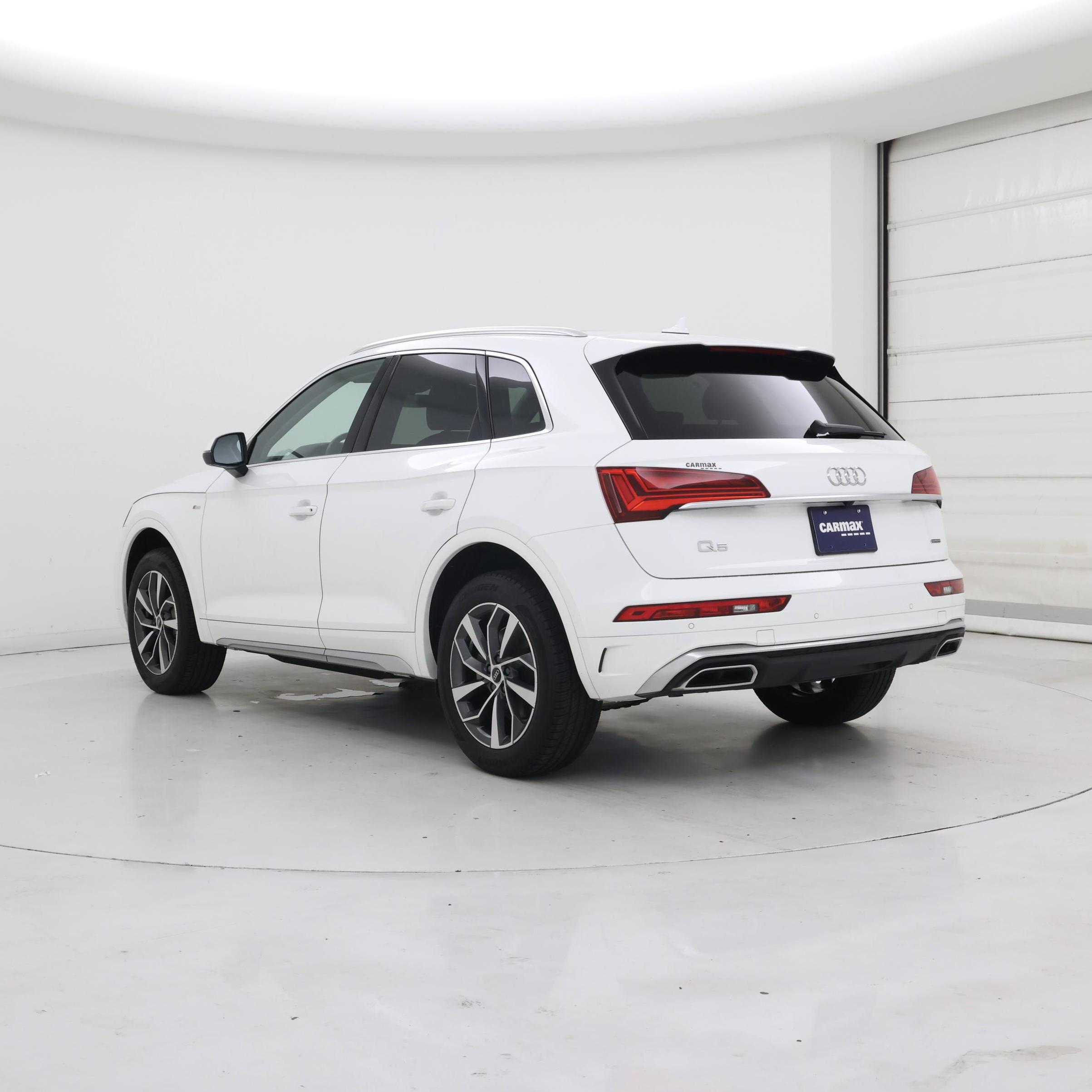 Thumbnail: 2023 Audi Q5 - 2