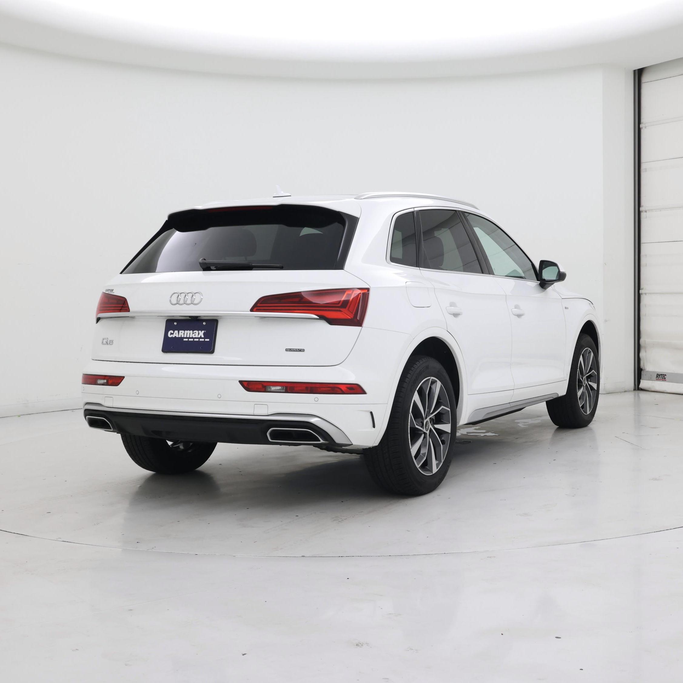 Thumbnail: 2023 Audi Q5 - 8
