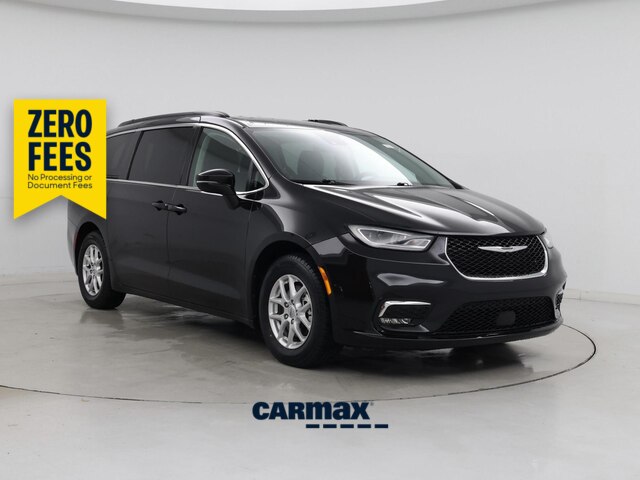 Black 2022 Chrysler Pacifica Minivan Front-Wheel Drive Automatic