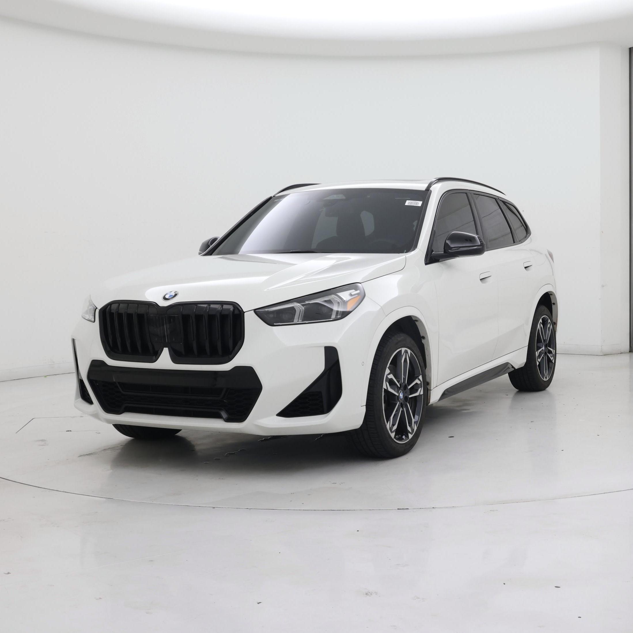 Thumbnail: 2023 BMW X1 - 4