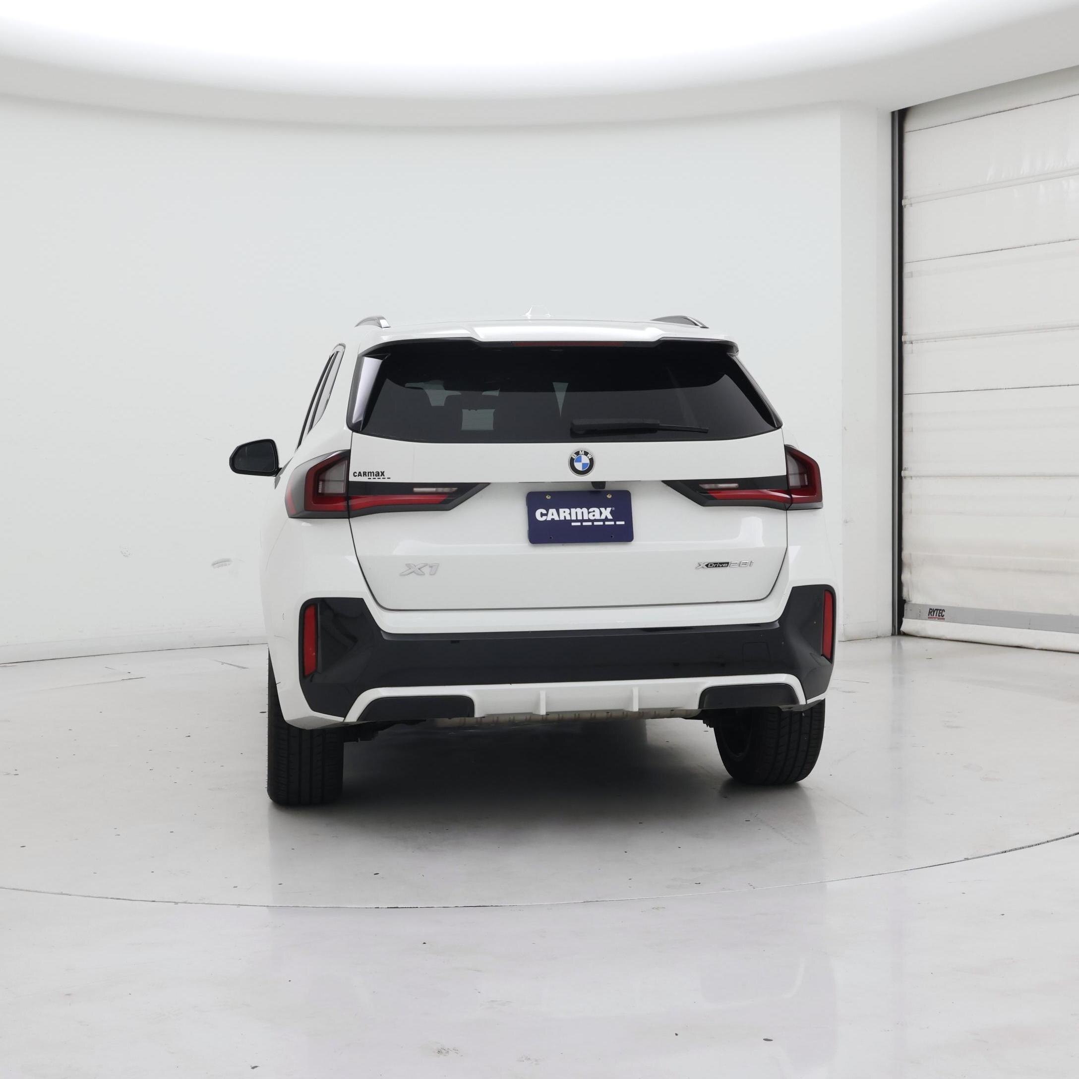 Thumbnail: 2023 BMW X1 - 6