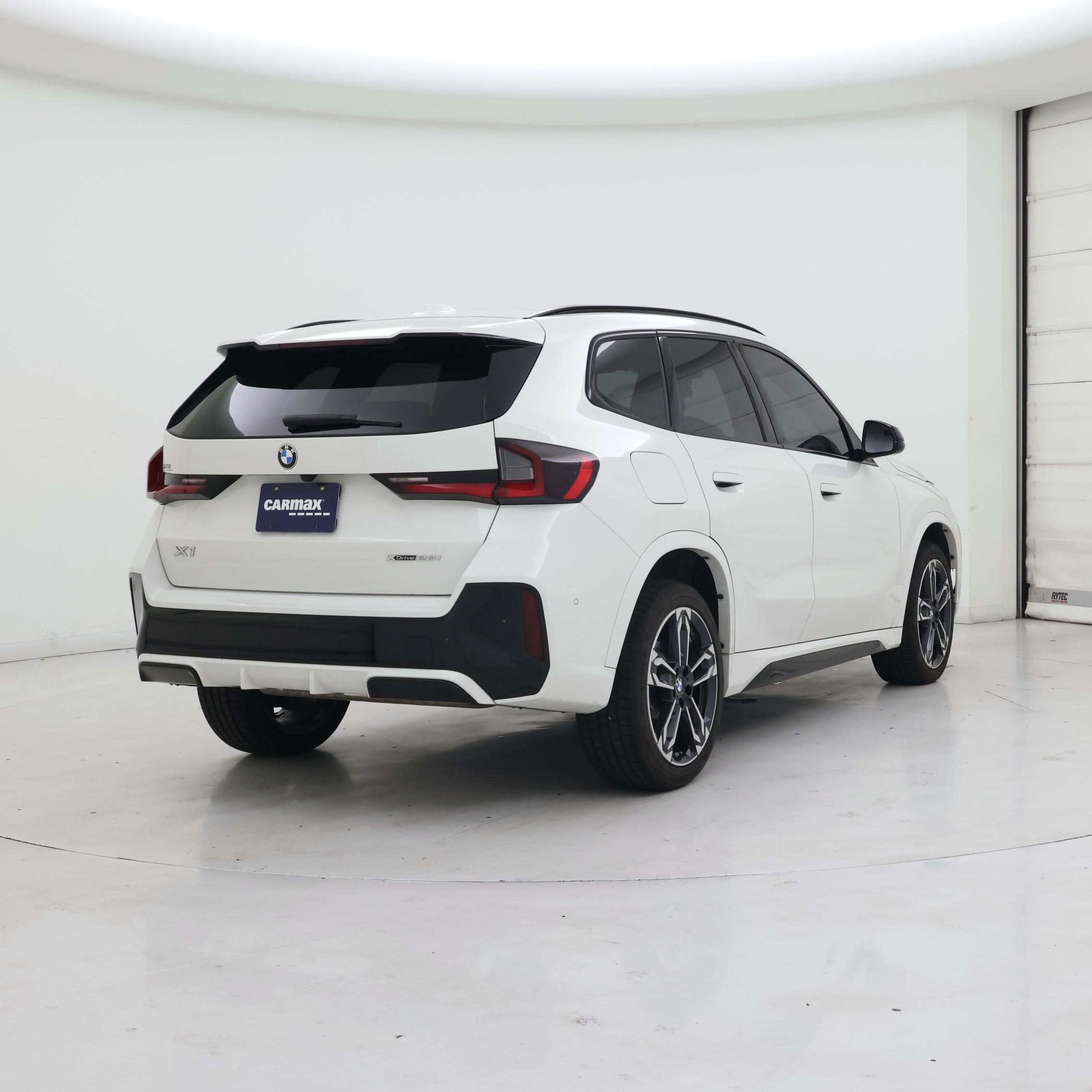 Thumbnail: 2023 BMW X1 - 8