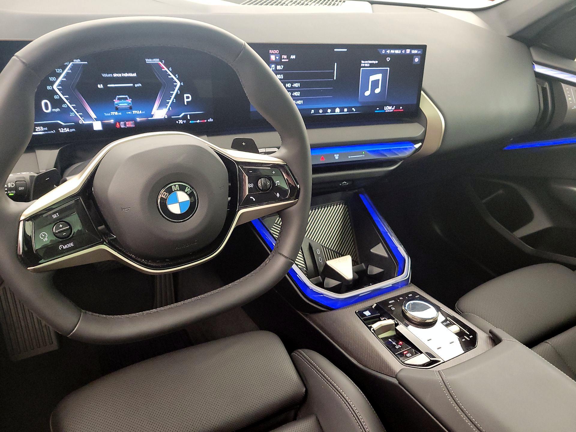 Thumbnail: 2025 BMW X3 - 9