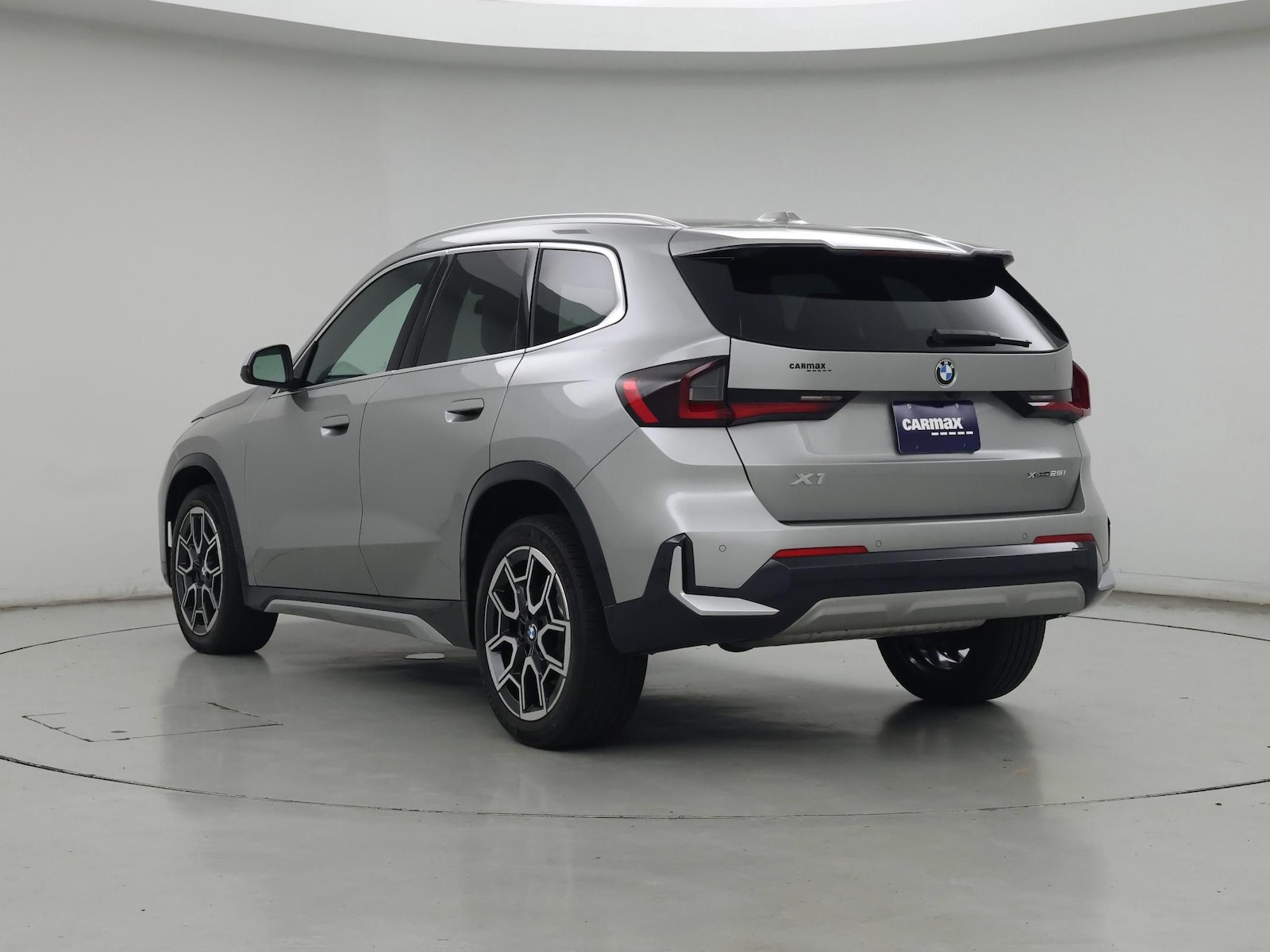2023 BMW X1 28i - Photo 3