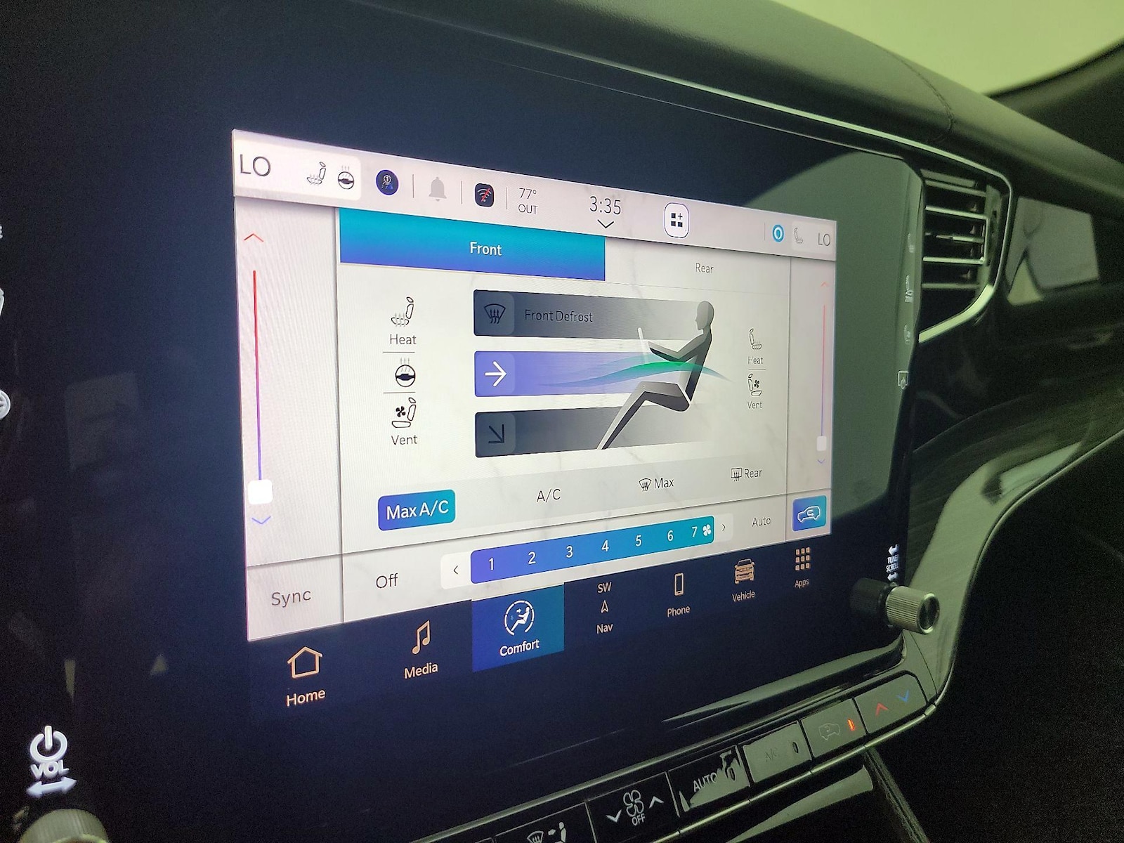 2022 Jeep Wagoneer Series III - Photo 18