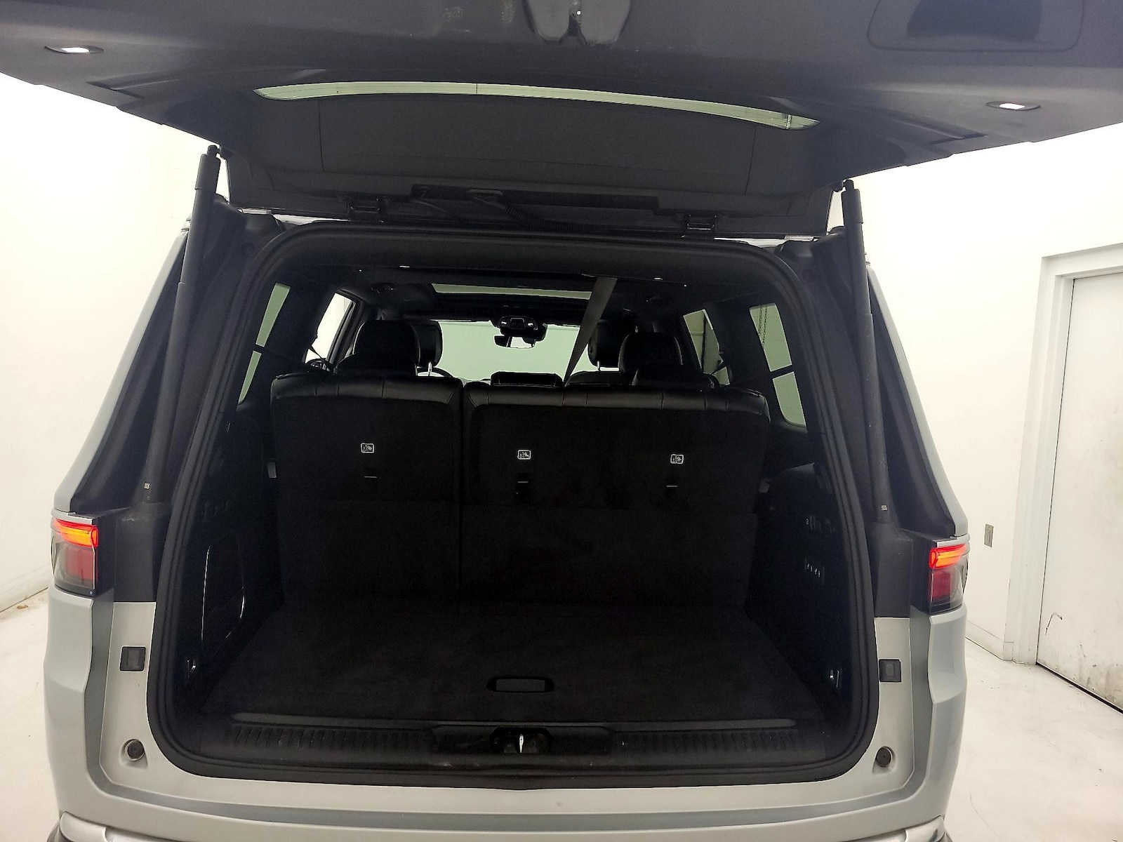 2022 Jeep Wagoneer Series III - Photo 24
