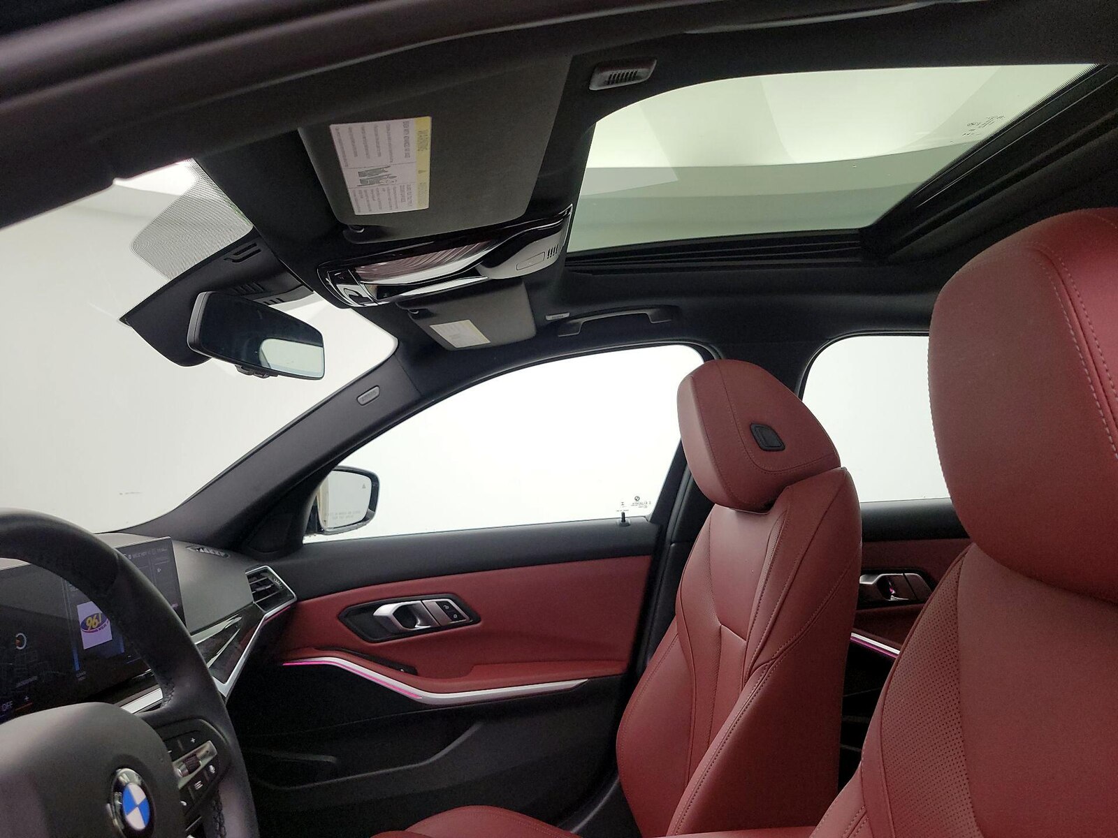 Sunroof(s) & Overhead Airbags