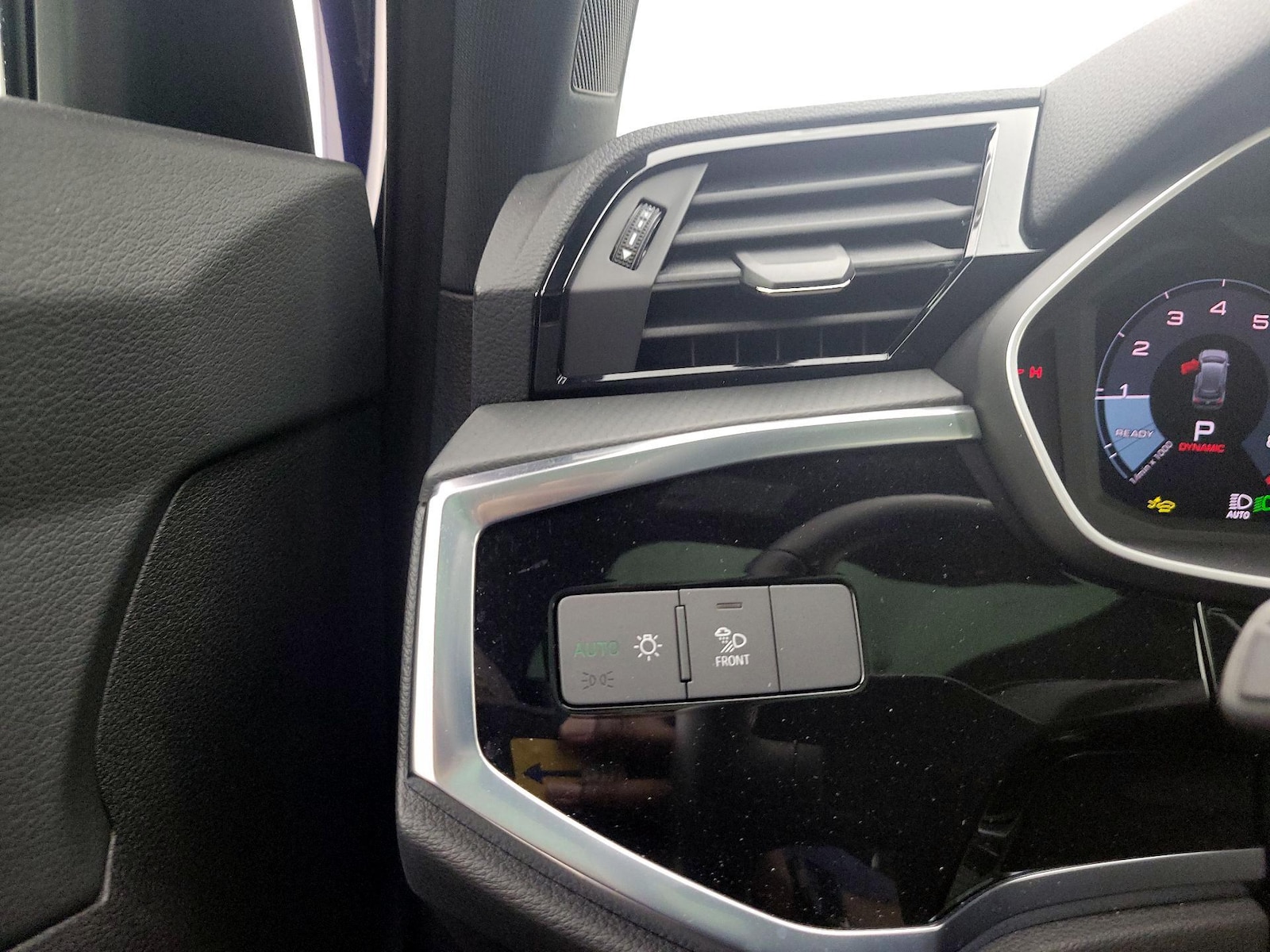2025 Audi Q3 S Line Premium - Photo 14